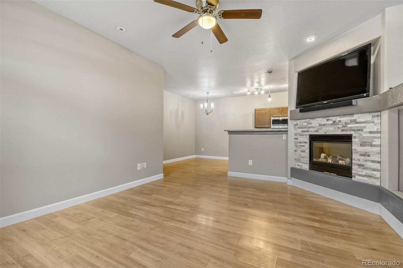 MLS Image #5 for 12711  colorado boulevard 108a,thornton, Colorado