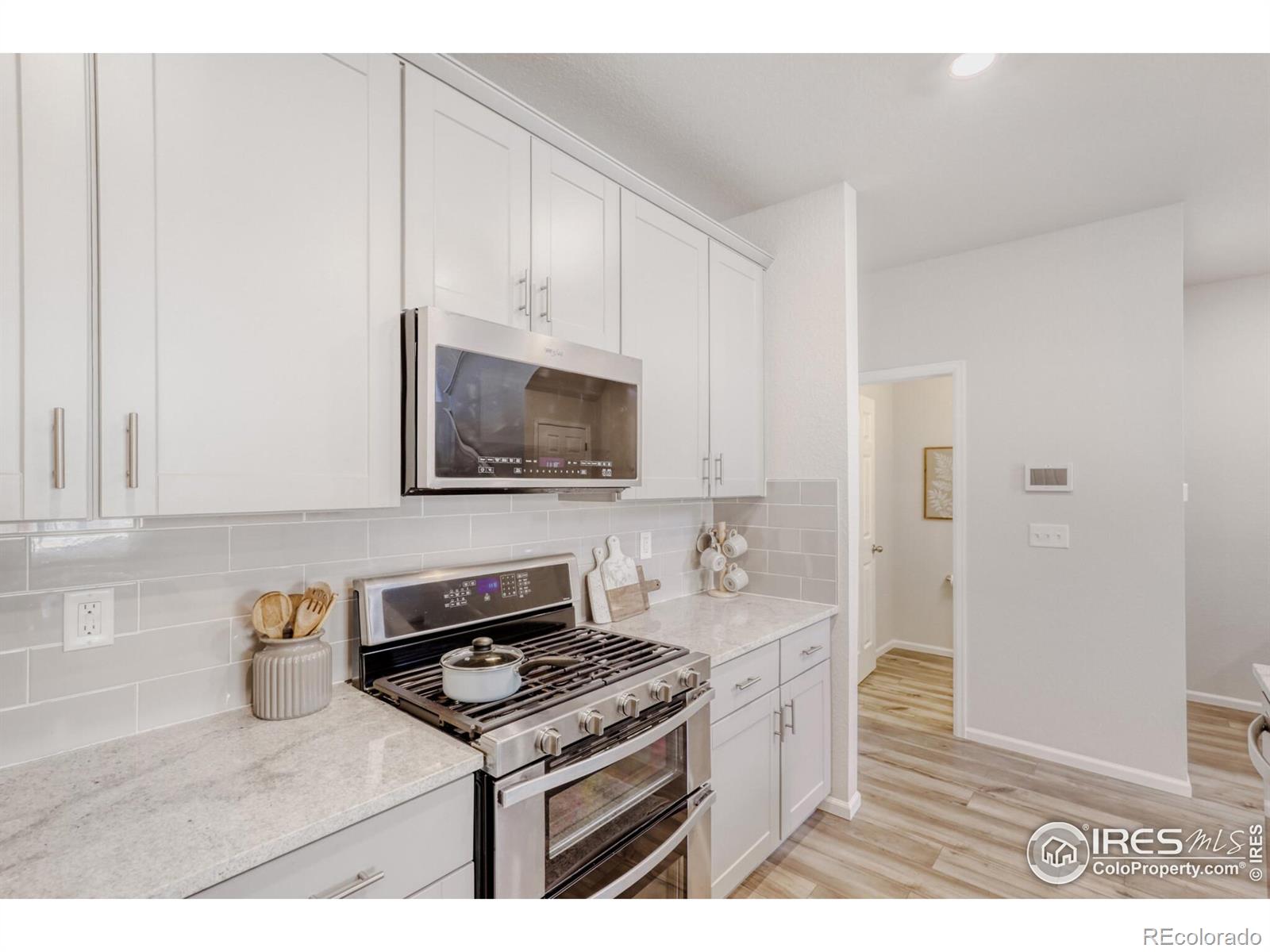 MLS Image #10 for 6089 n liverpool street,aurora, Colorado