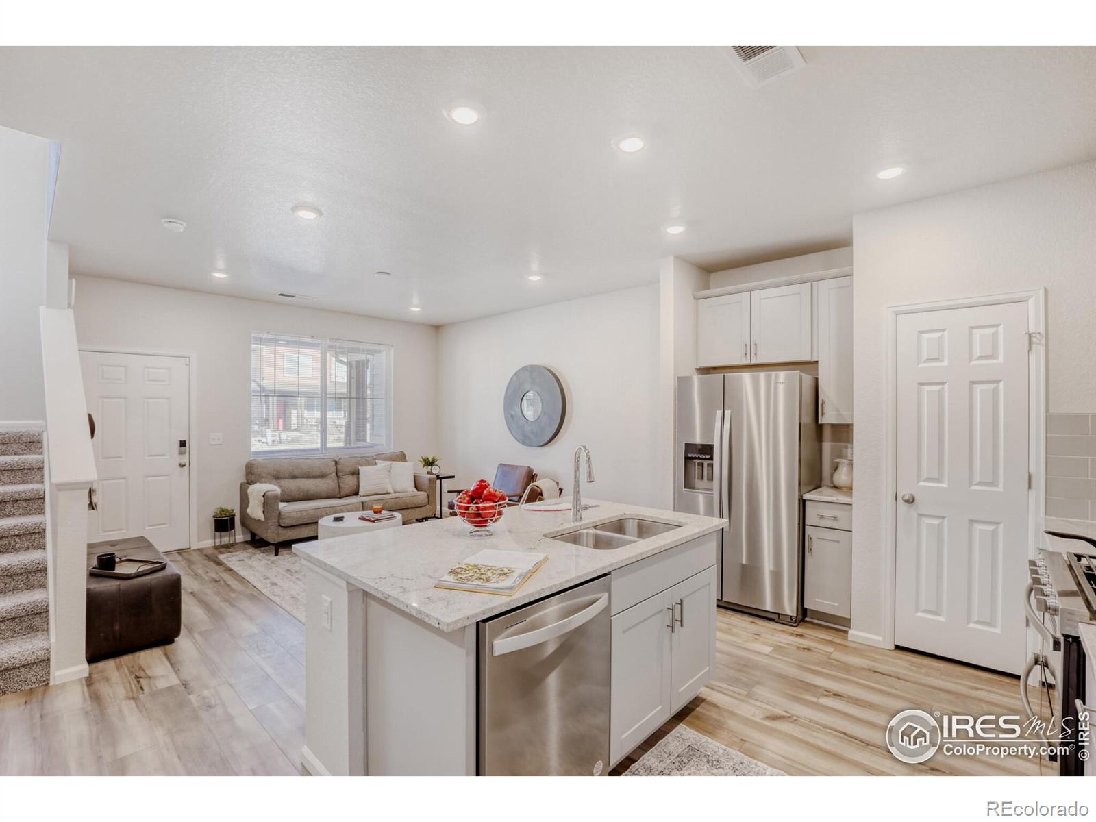 MLS Image #12 for 6089 n liverpool street,aurora, Colorado