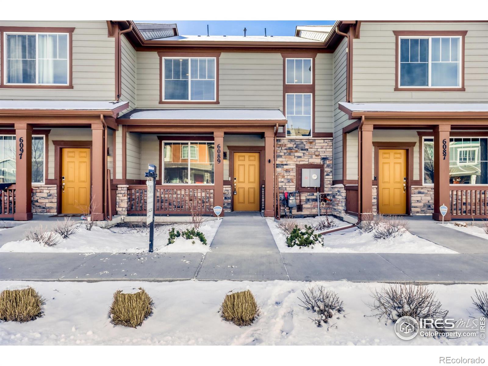 MLS Image #2 for 6089 n liverpool street,aurora, Colorado