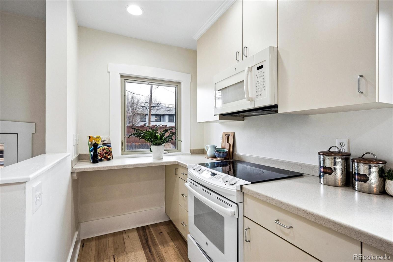MLS Image #15 for 554 s clarkson street,denver, Colorado