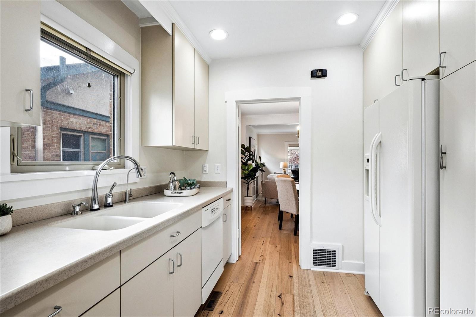 MLS Image #16 for 554 s clarkson street,denver, Colorado