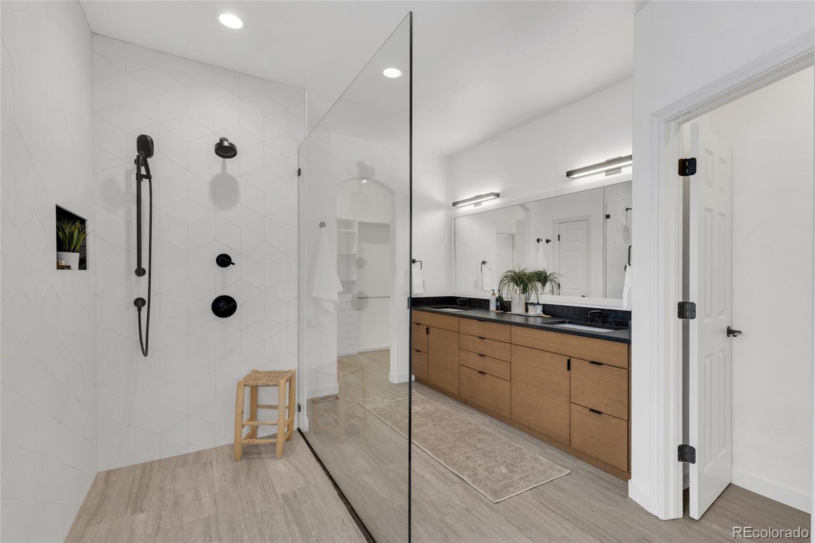 MLS Image #28 for 14880 e maplewood drive,centennial, Colorado
