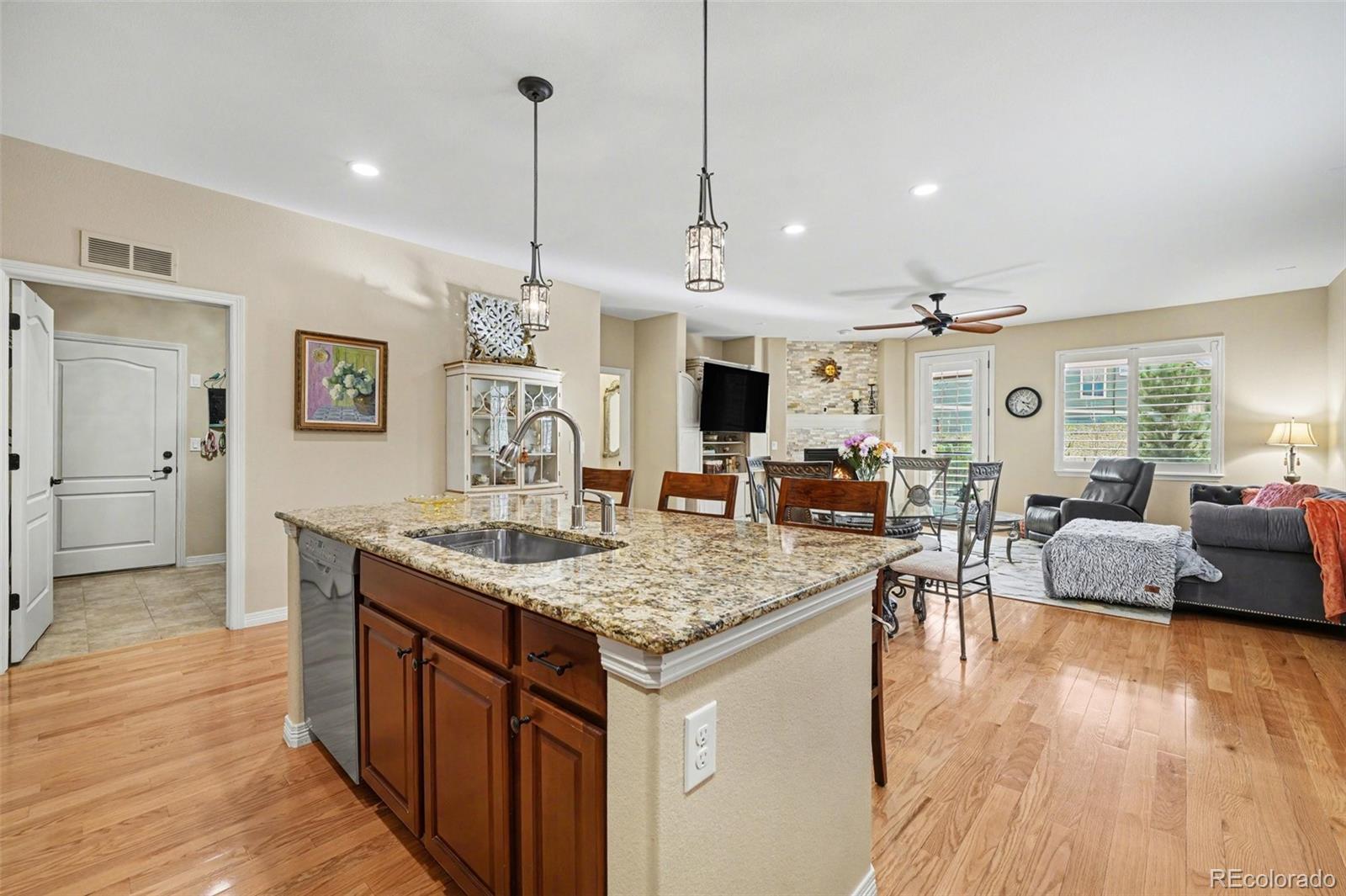 MLS Image #8 for 14925  rosemary street,thornton, Colorado