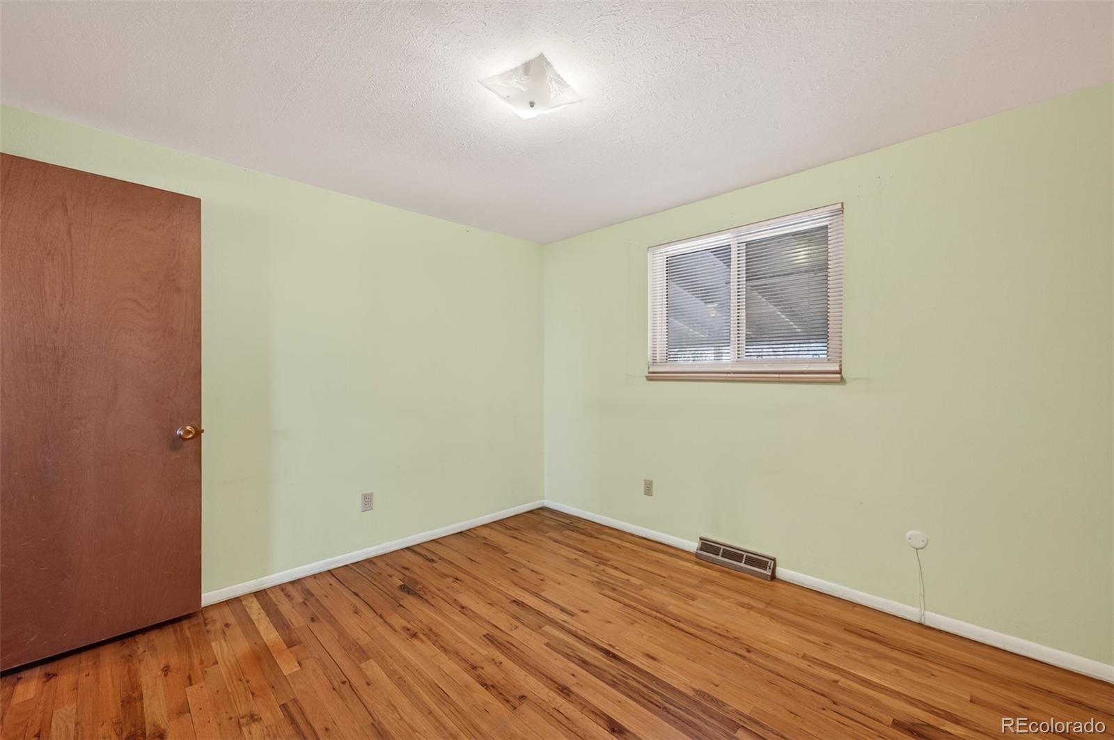 MLS Image #15 for 4181 s eliot street,englewood, Colorado