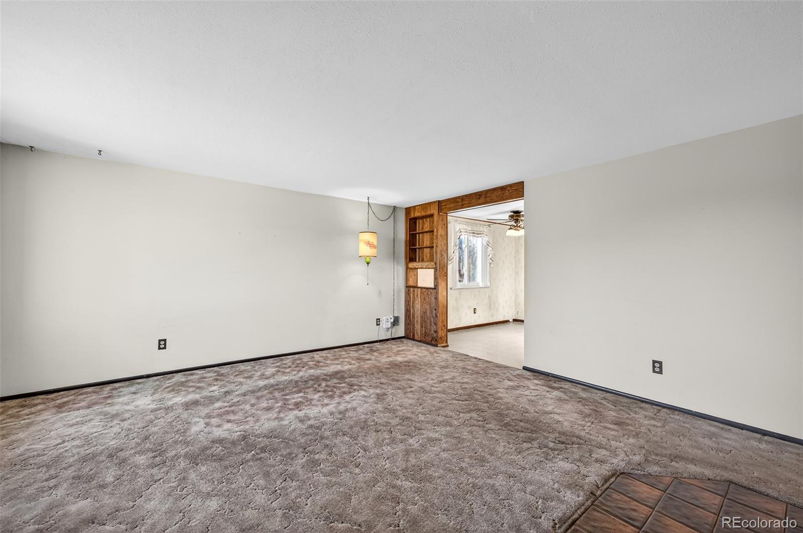 MLS Image #3 for 4181 s eliot street,englewood, Colorado