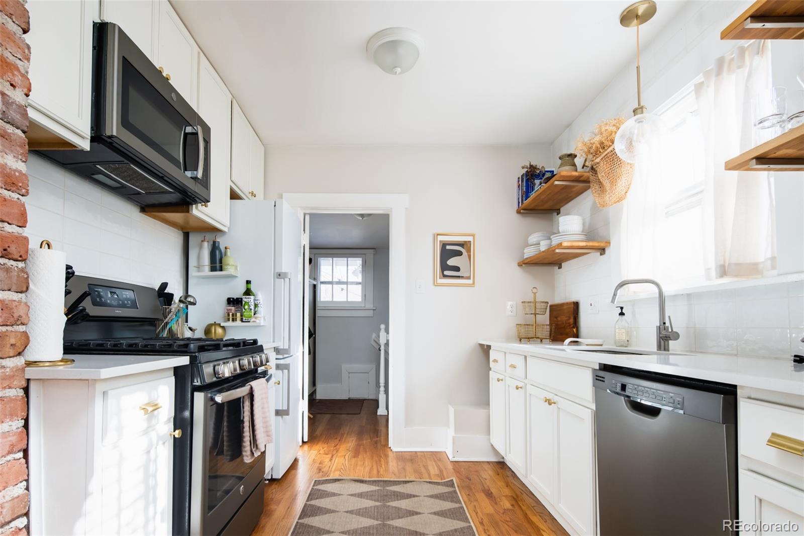 MLS Image #11 for 1270  niagara street,denver, Colorado