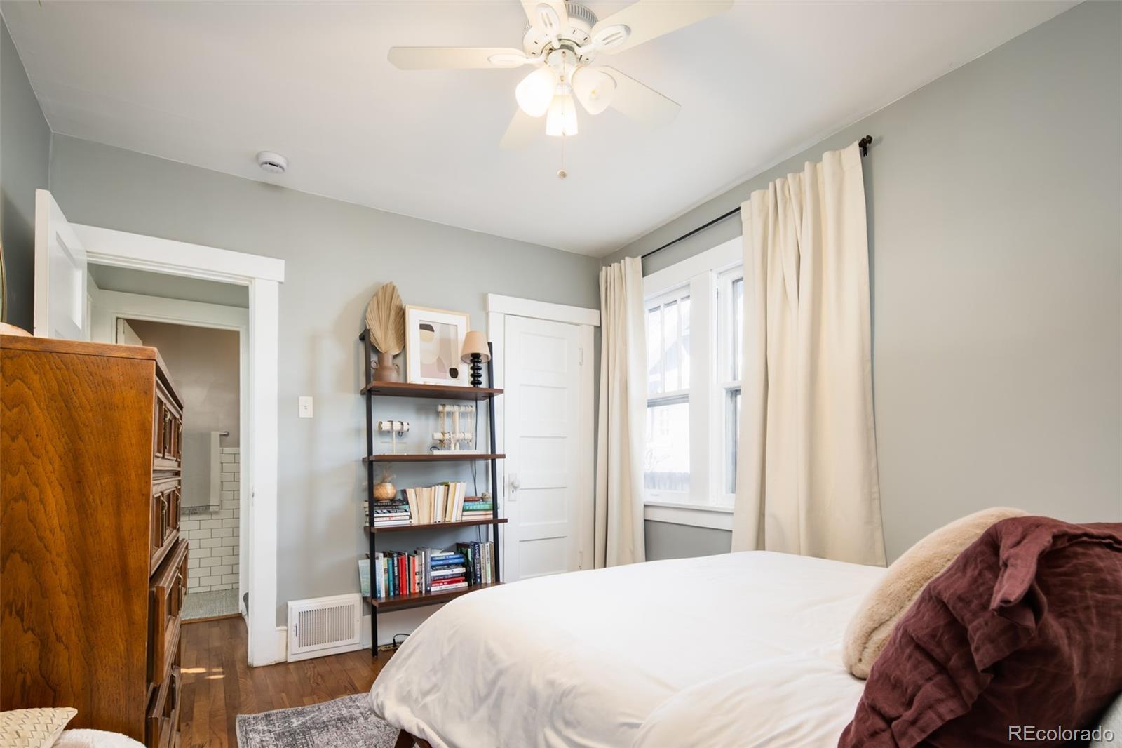 MLS Image #18 for 1270  niagara street,denver, Colorado