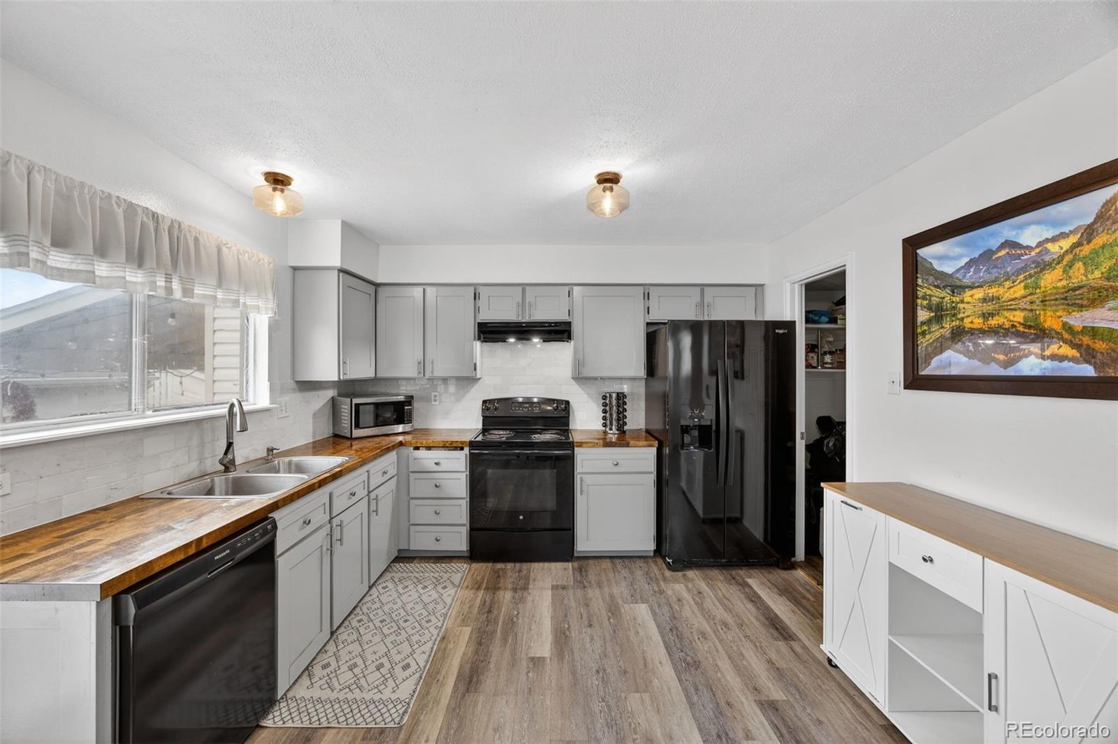 MLS Image #5 for 4221 s mobile circle a,aurora, Colorado