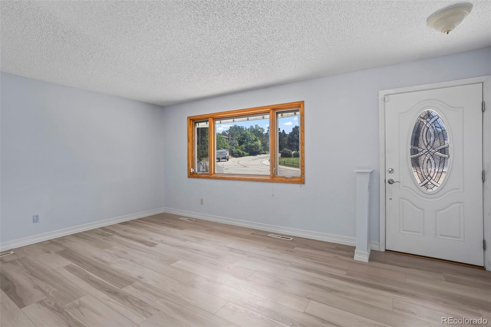 MLS Image #4 for 5888  eldora drive,colorado springs, Colorado
