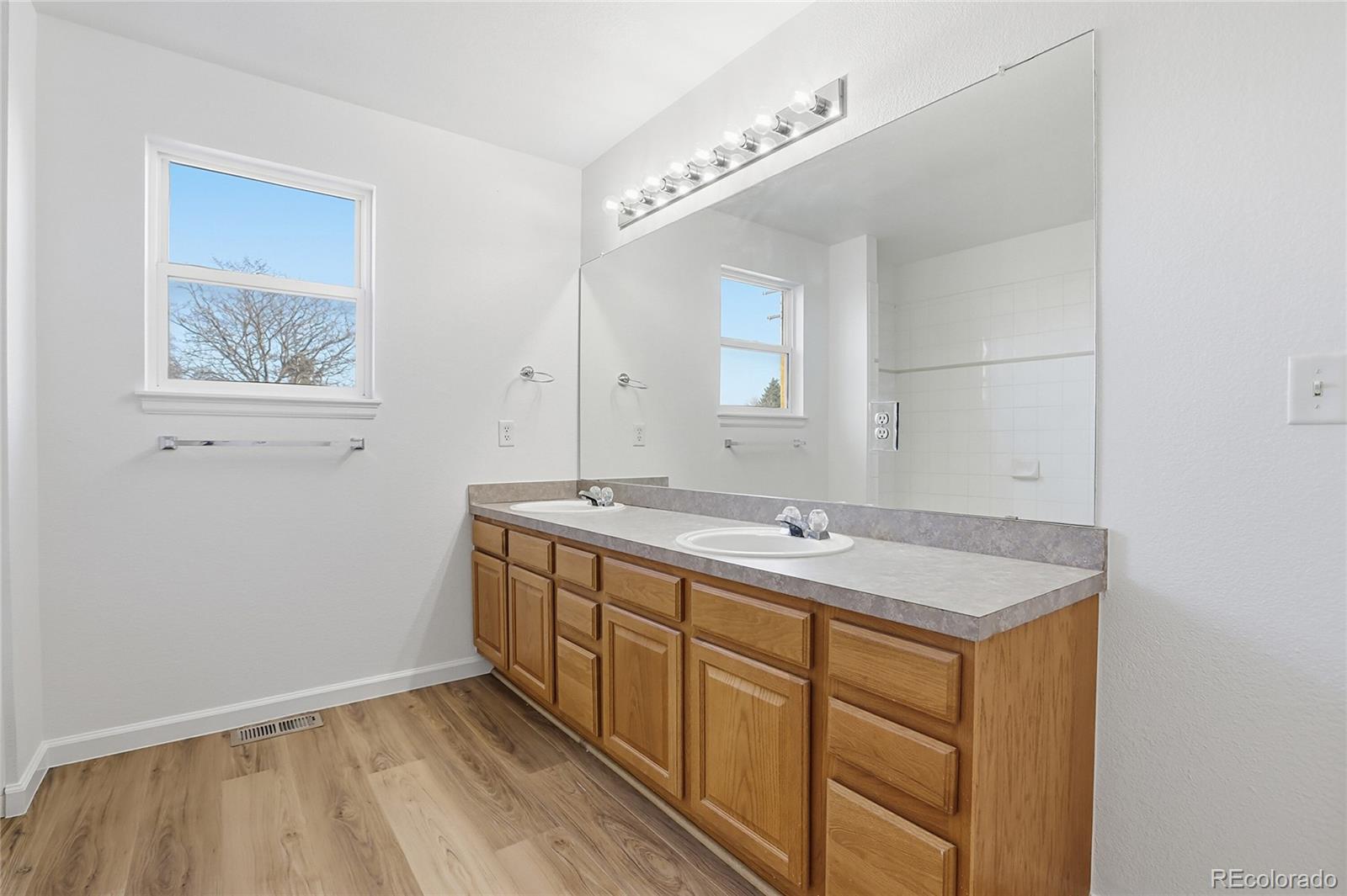 MLS Image #22 for 3736 s inca street,englewood, Colorado