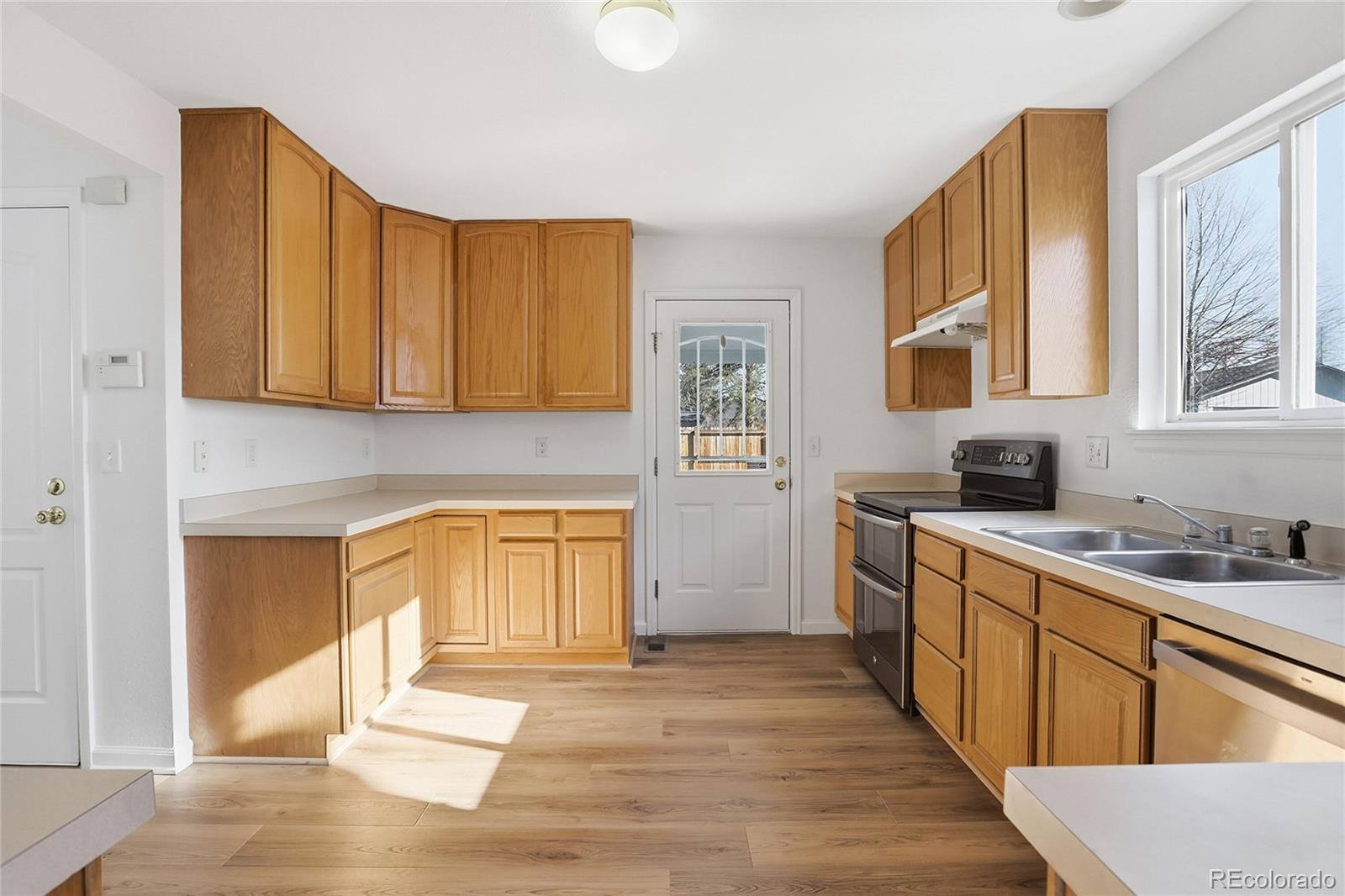 MLS Image #8 for 3736 s inca street,englewood, Colorado