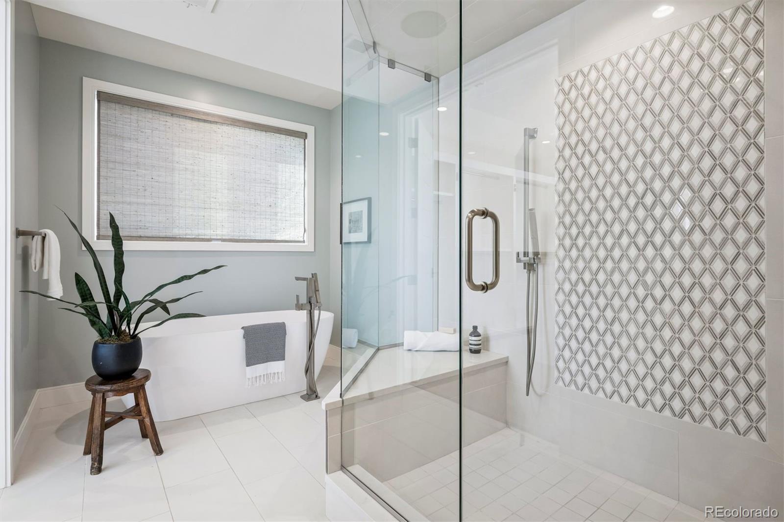 MLS Image #17 for 525  columbine street,denver, Colorado