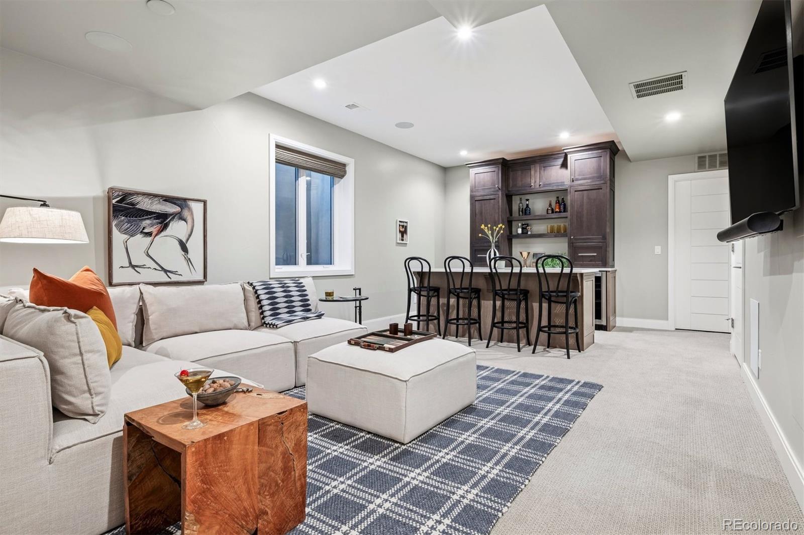 MLS Image #19 for 525  columbine street,denver, Colorado