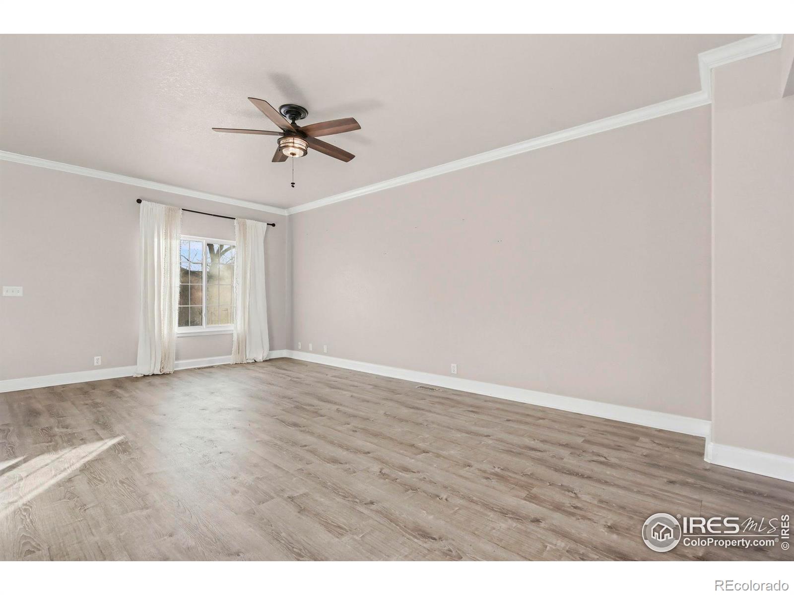 MLS Image #4 for 465  saint charles place,johnstown, Colorado