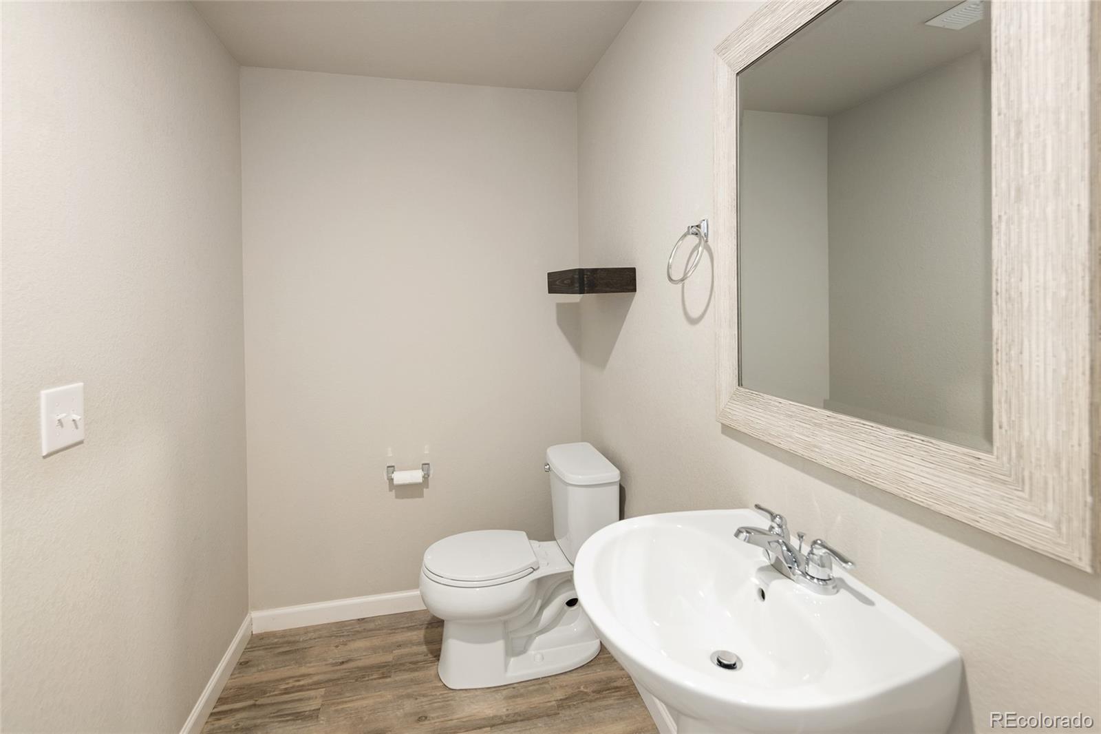 MLS Image #2 for 1033  oak circle ,lakewood, Colorado