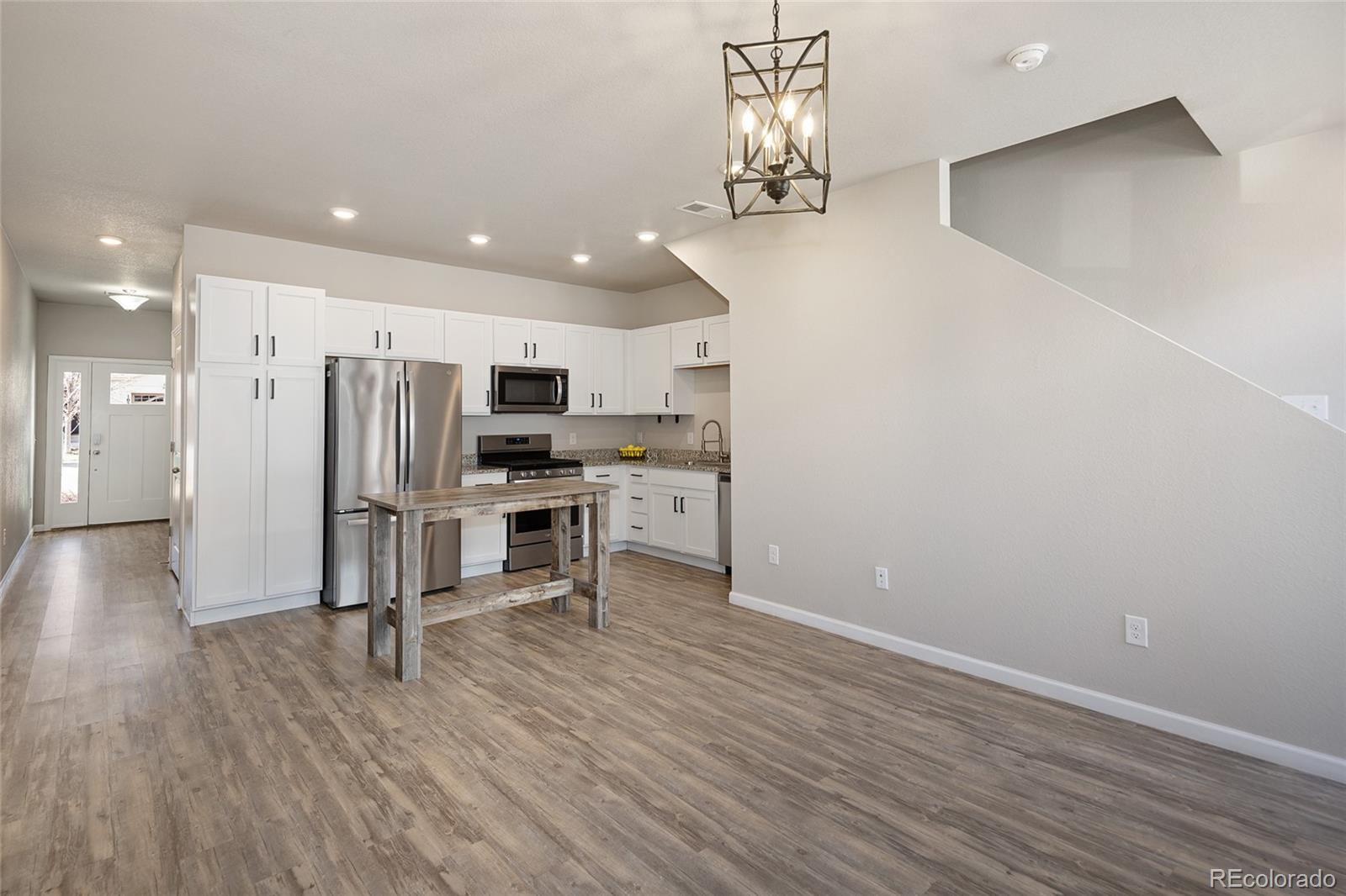 MLS Image #3 for 1033  oak circle ,lakewood, Colorado