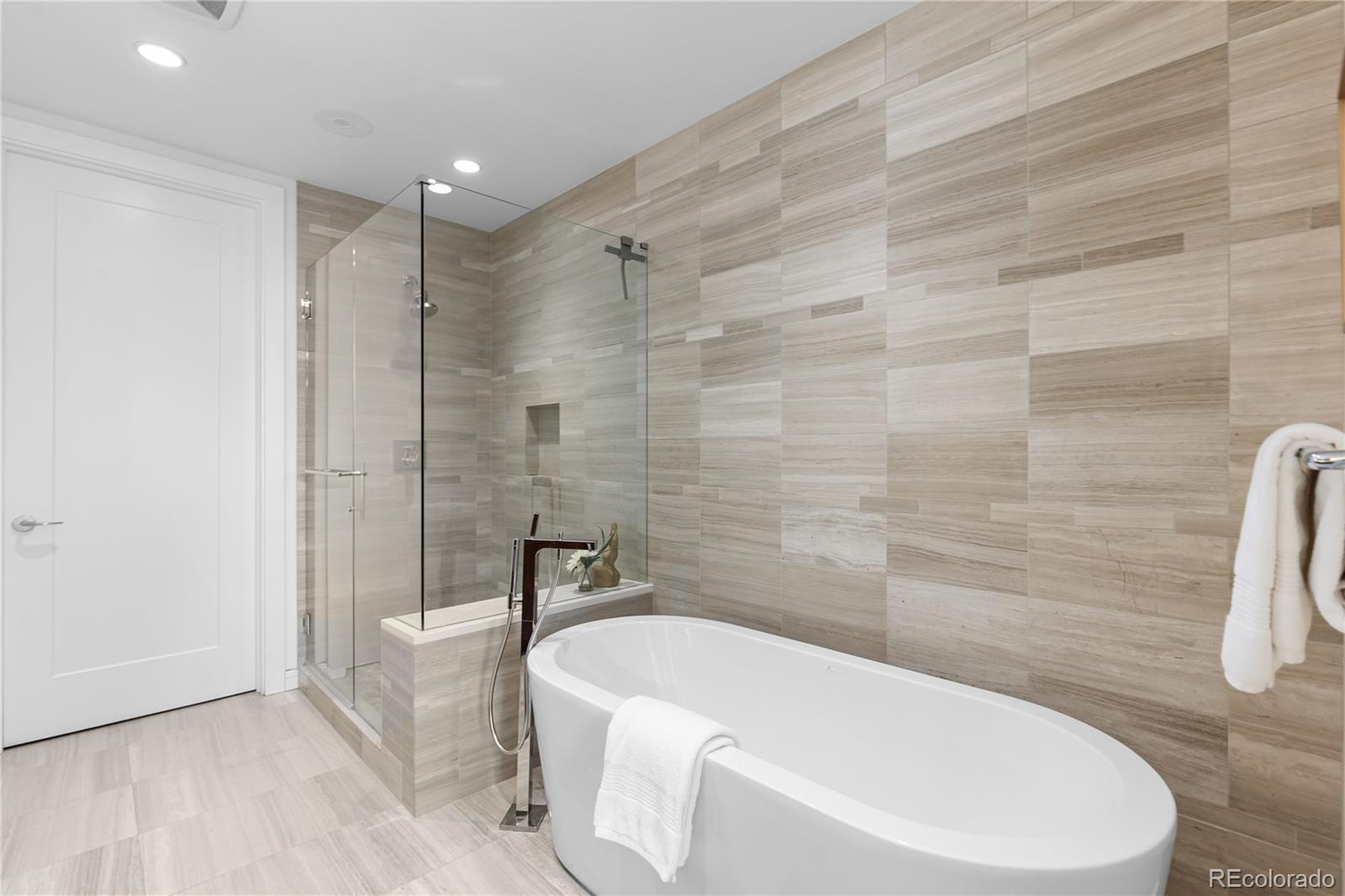 MLS Image #19 for 250  columbine street,denver, Colorado
