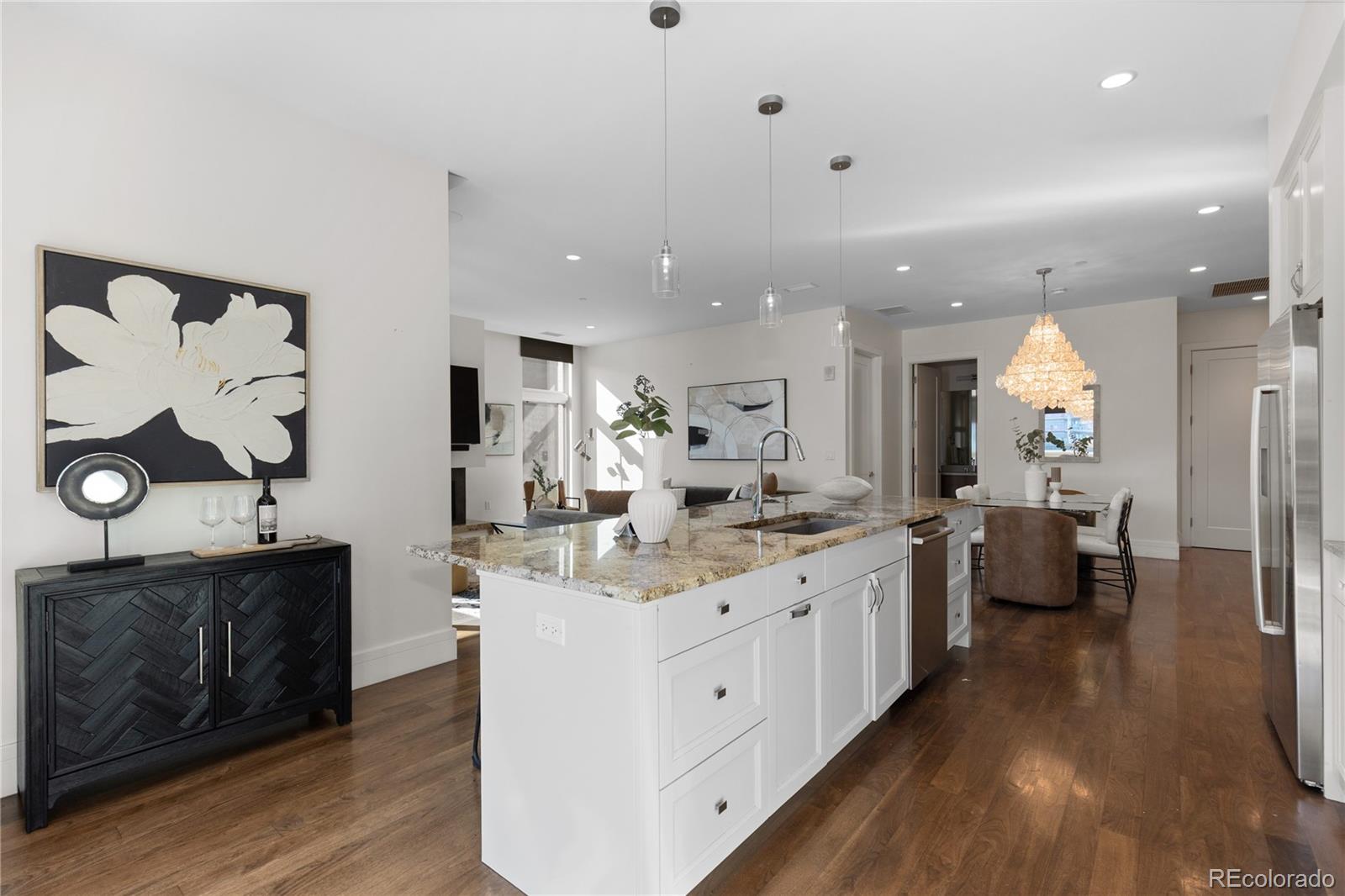 MLS Image #3 for 250  columbine street,denver, Colorado