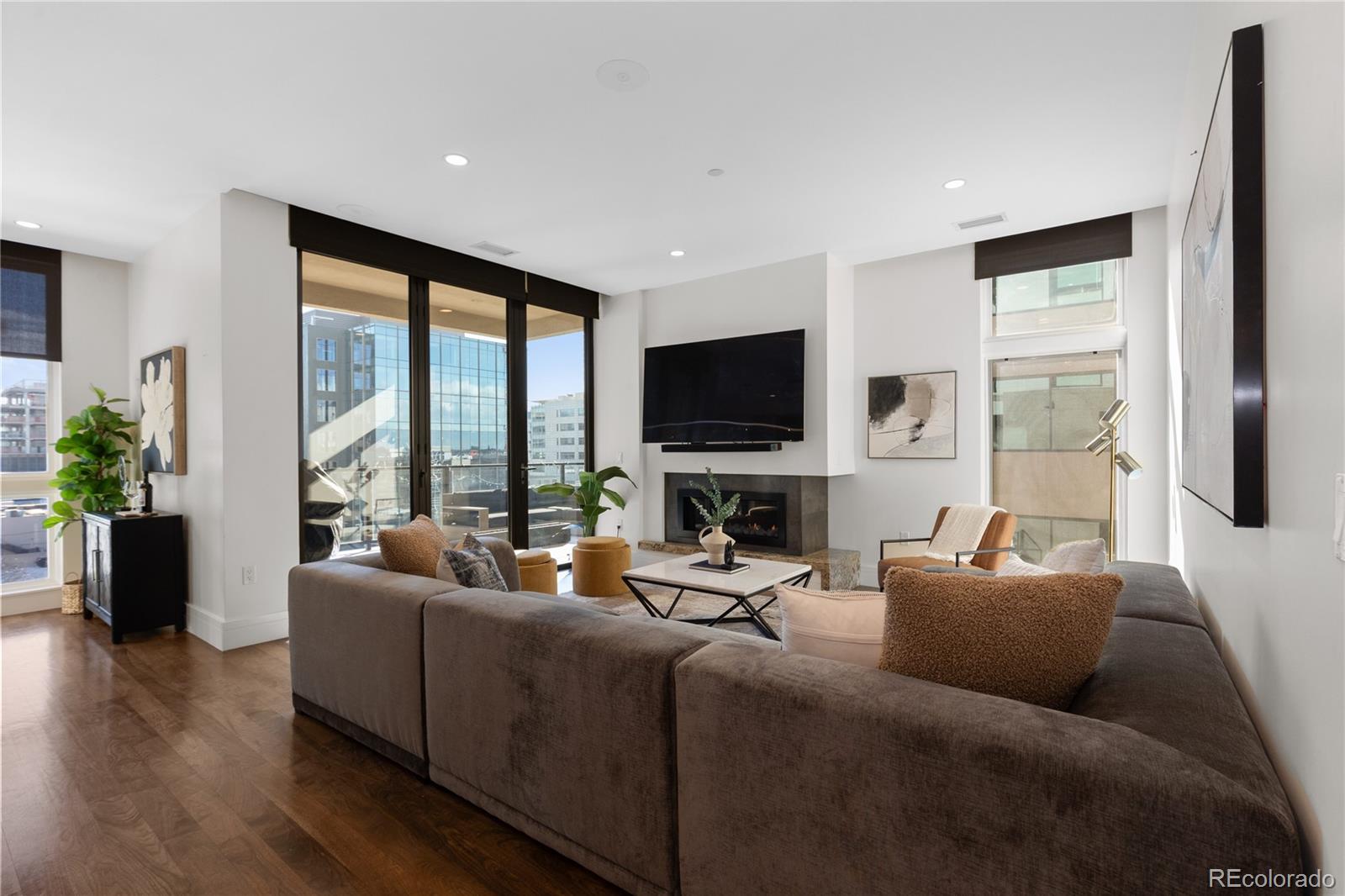 MLS Image #8 for 250  columbine street,denver, Colorado