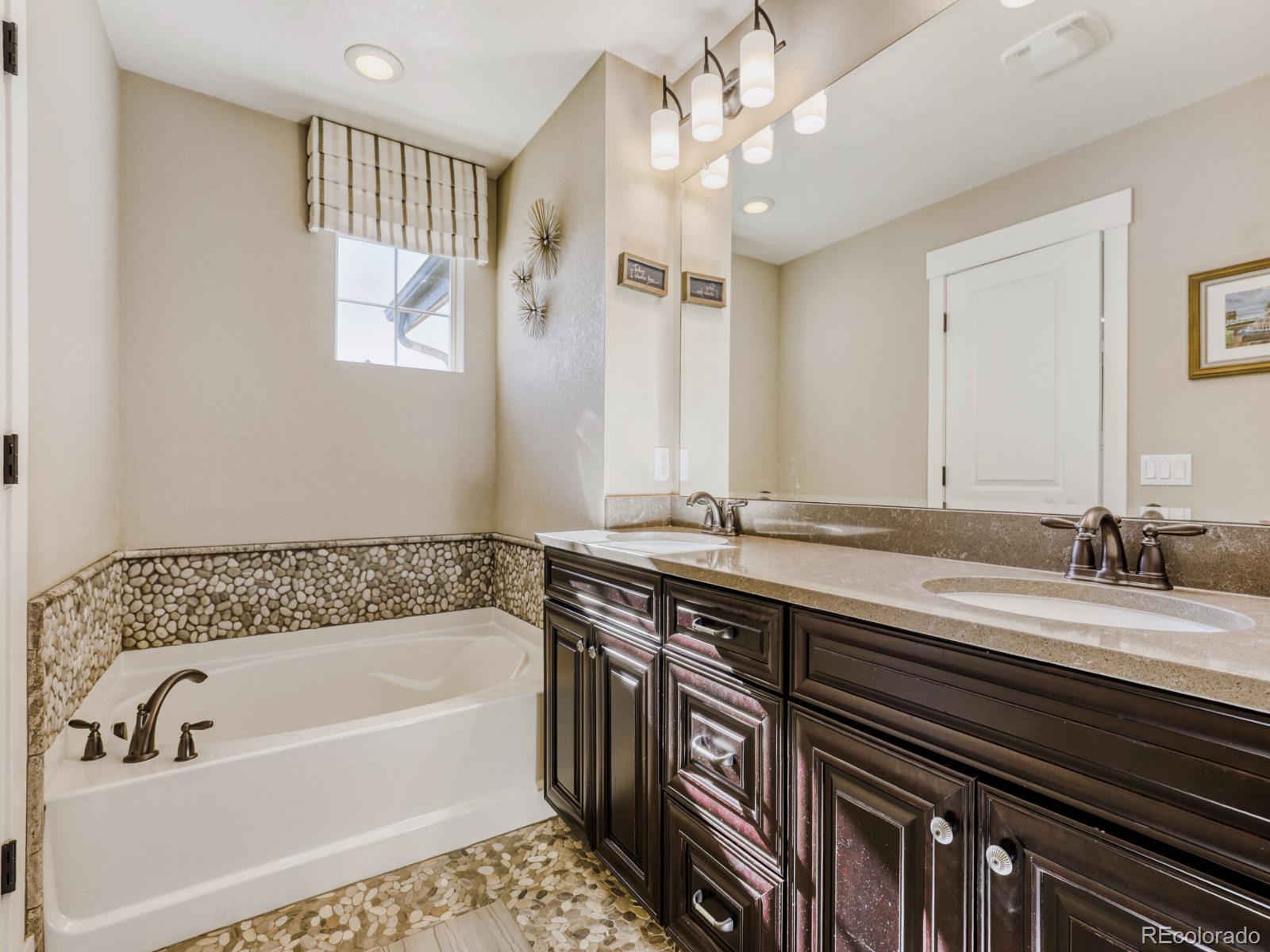 MLS Image #16 for 8197 e 53rd drive ,denver, Colorado