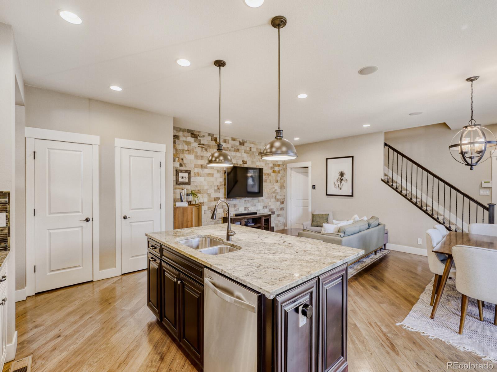 MLS Image #8 for 8197 e 53rd drive ,denver, Colorado