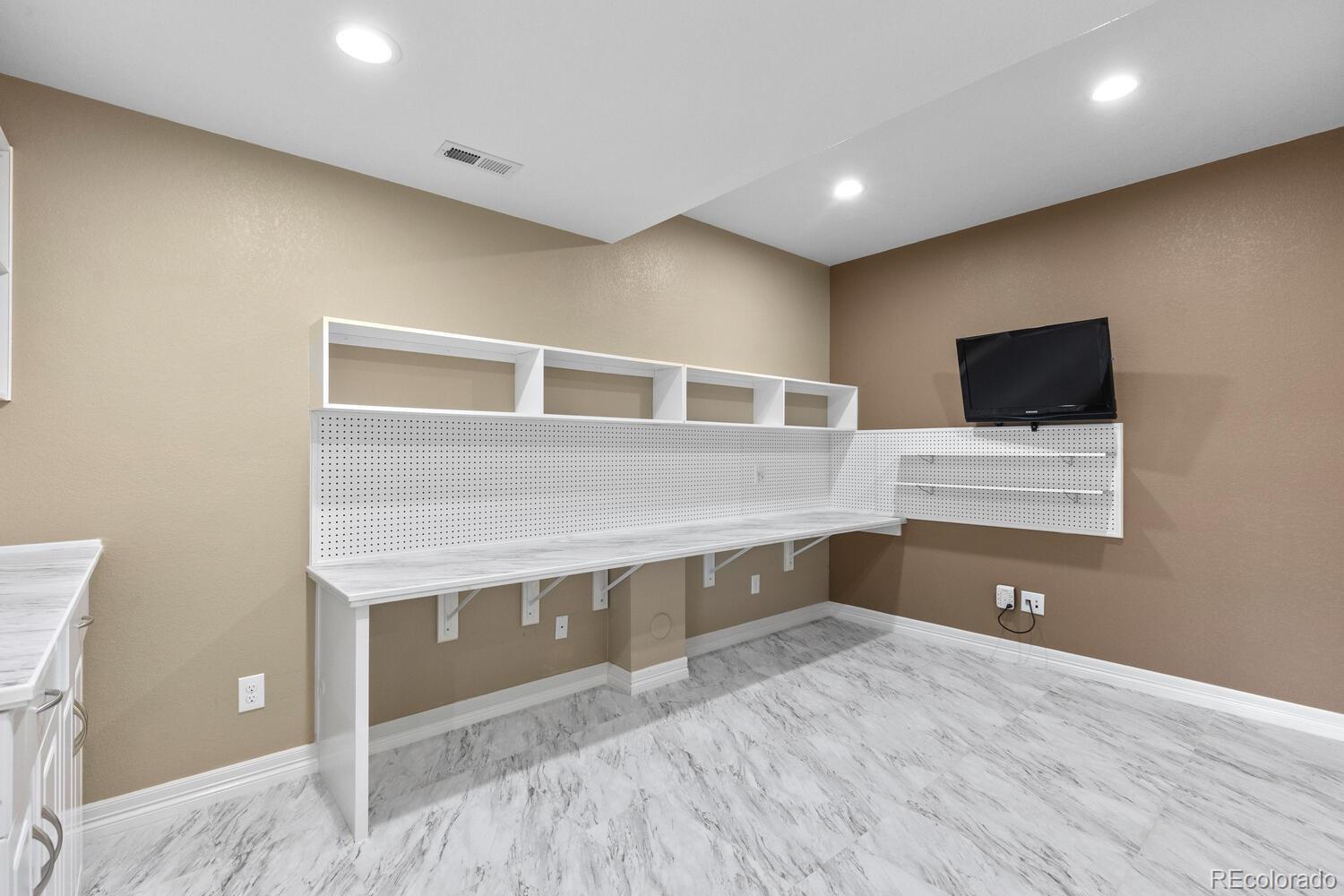 MLS Image #30 for 8275 s country club parkway,aurora, Colorado