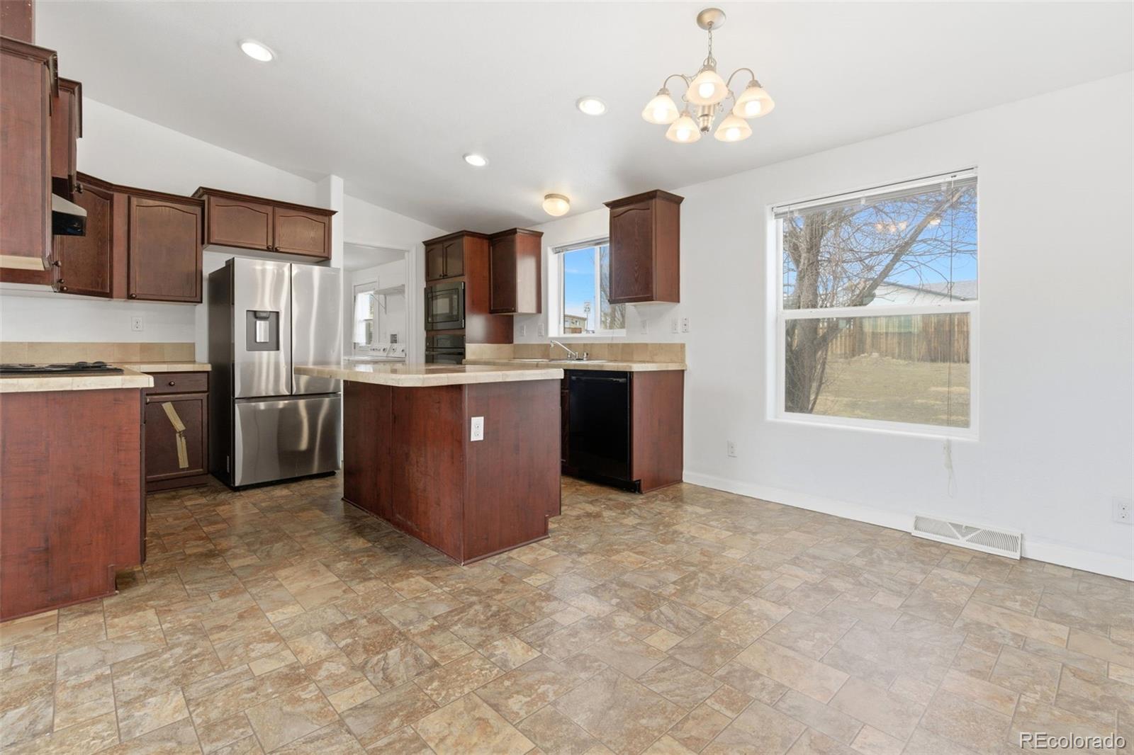 MLS Image #7 for 7692 s estes court,littleton, Colorado