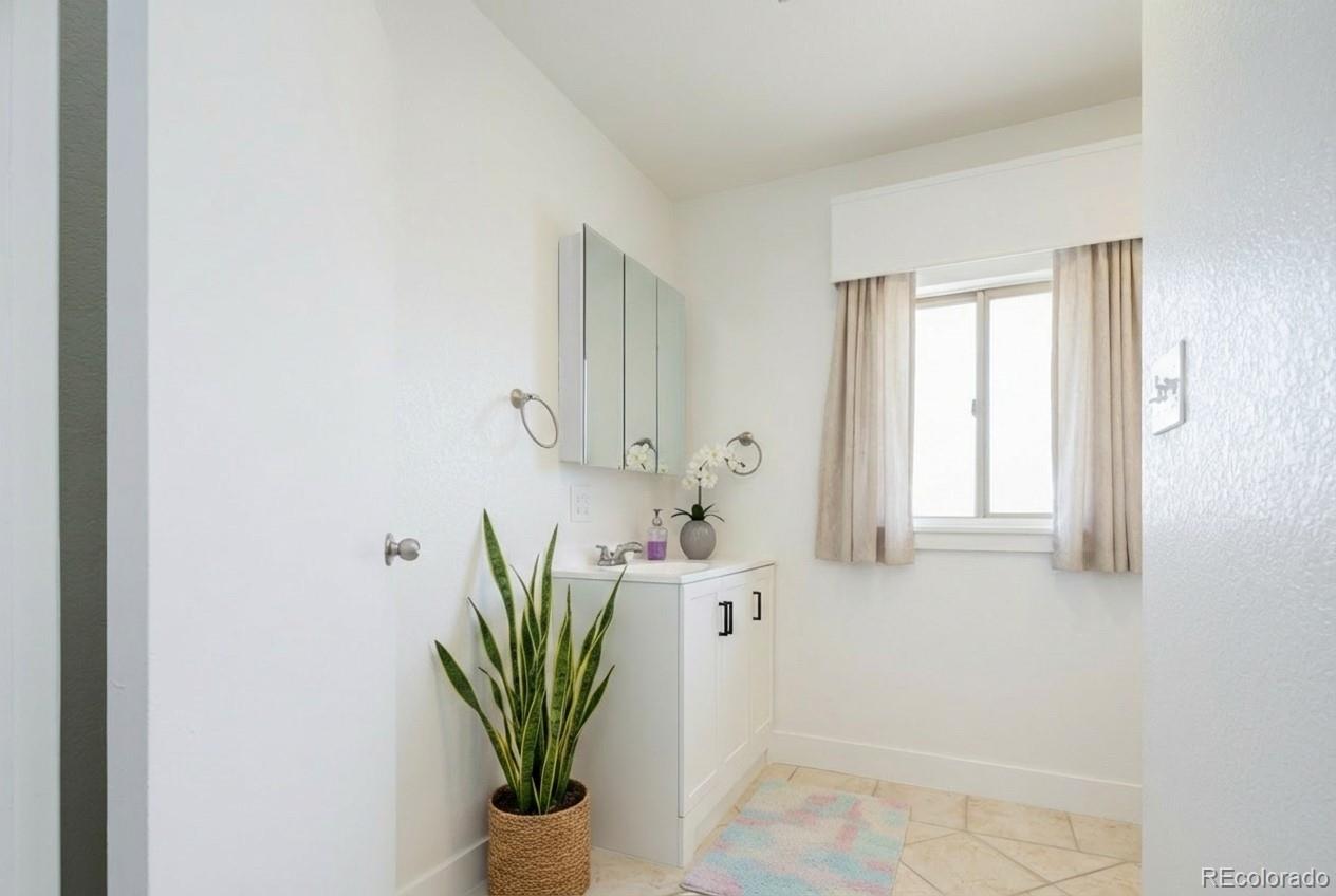 MLS Image #29 for 8771  essex street,denver, Colorado