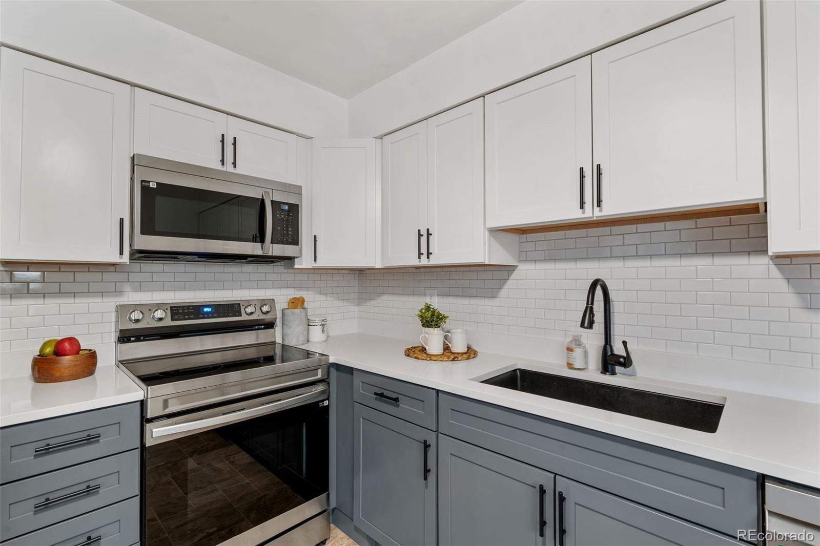 MLS Image #6 for 4665 s splendid circle,colorado springs, Colorado