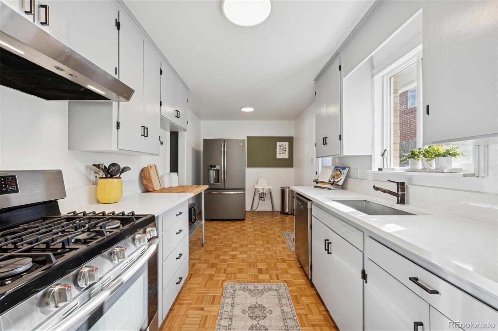 MLS Image #11 for 1564 s ivy street,denver, Colorado