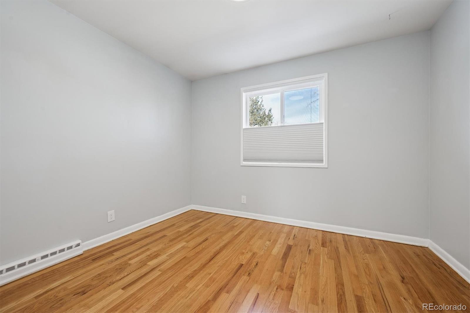 MLS Image #19 for 1564 s ivy street,denver, Colorado