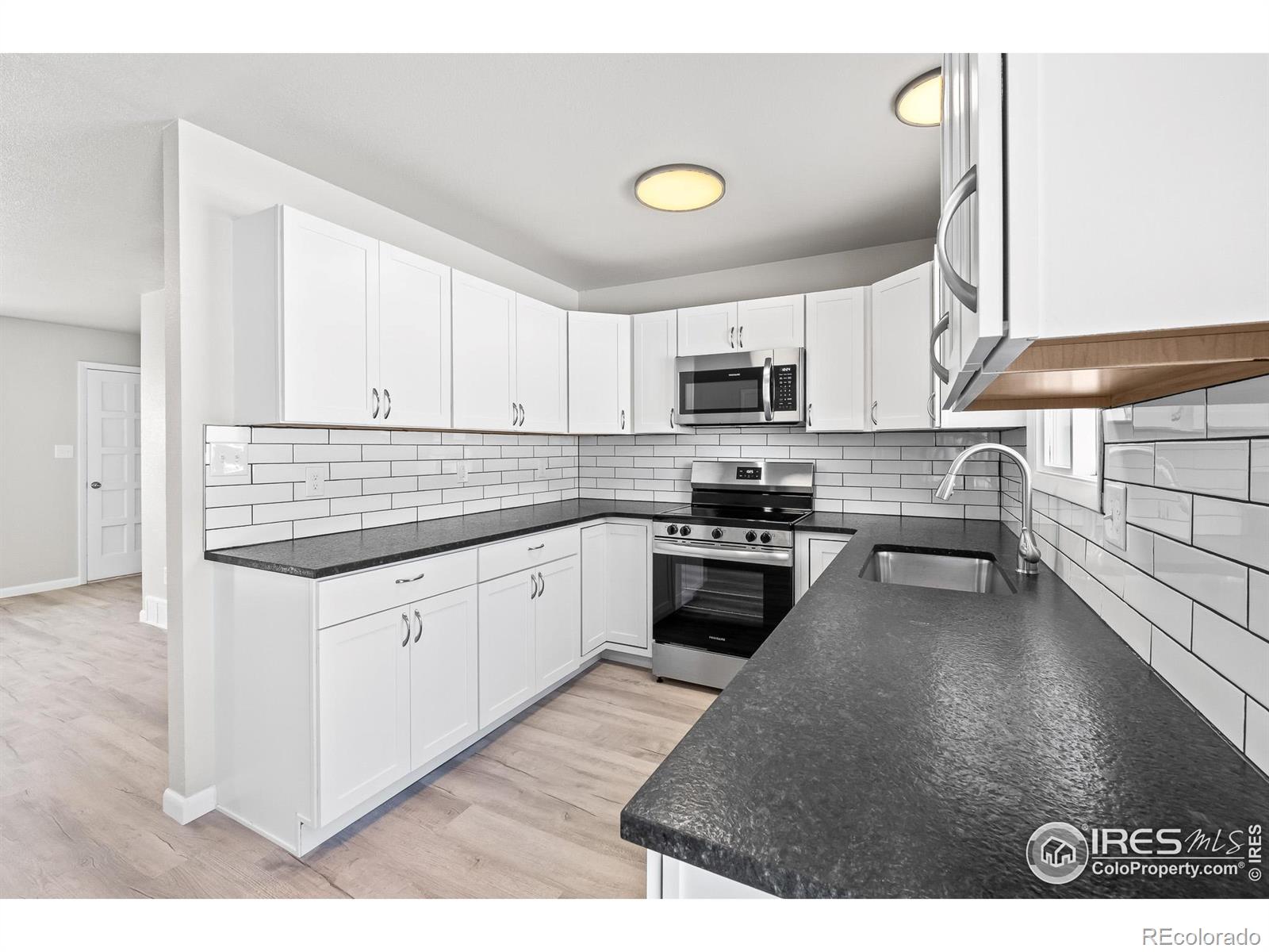 MLS Image #7 for 913  50th avenue,greeley, Colorado