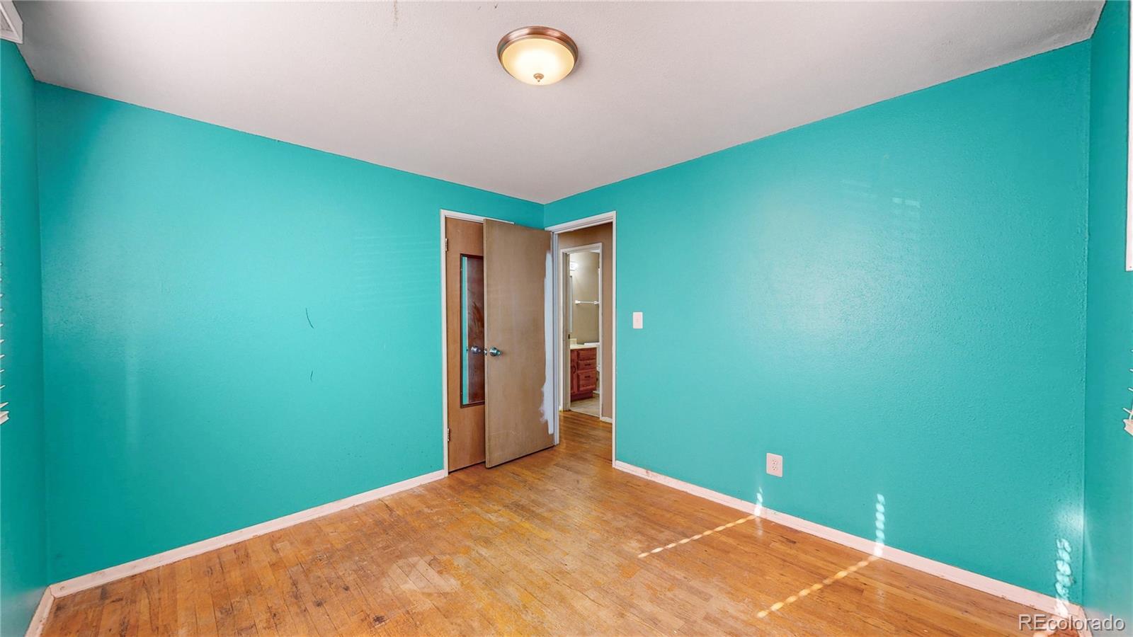 MLS Image #21 for 909 e 9th avenue,broomfield, Colorado