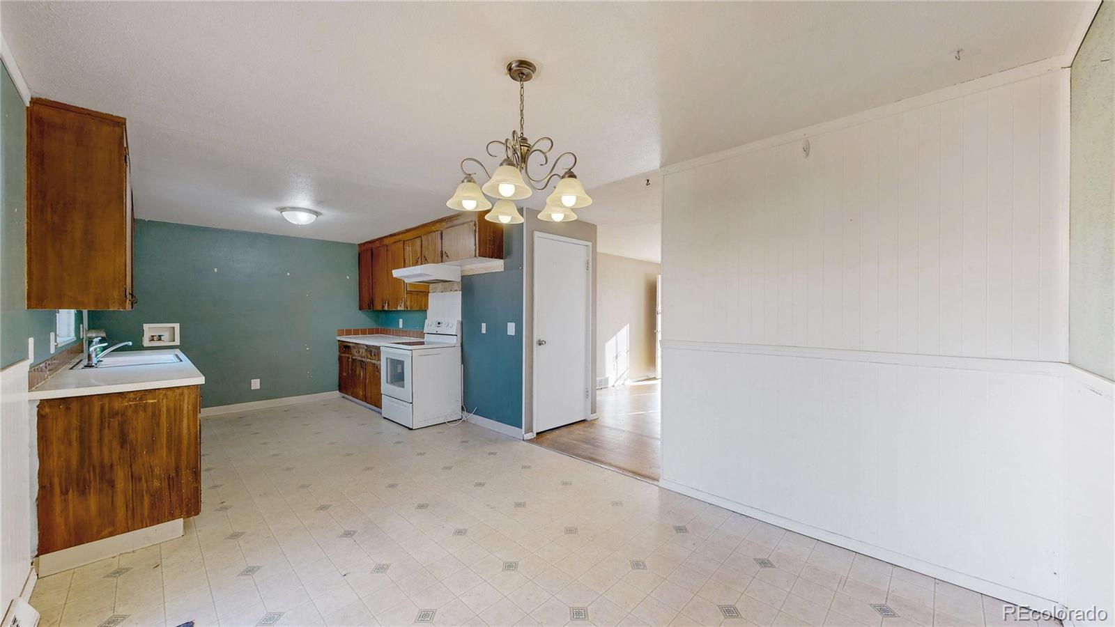 MLS Image #9 for 909 e 9th avenue,broomfield, Colorado