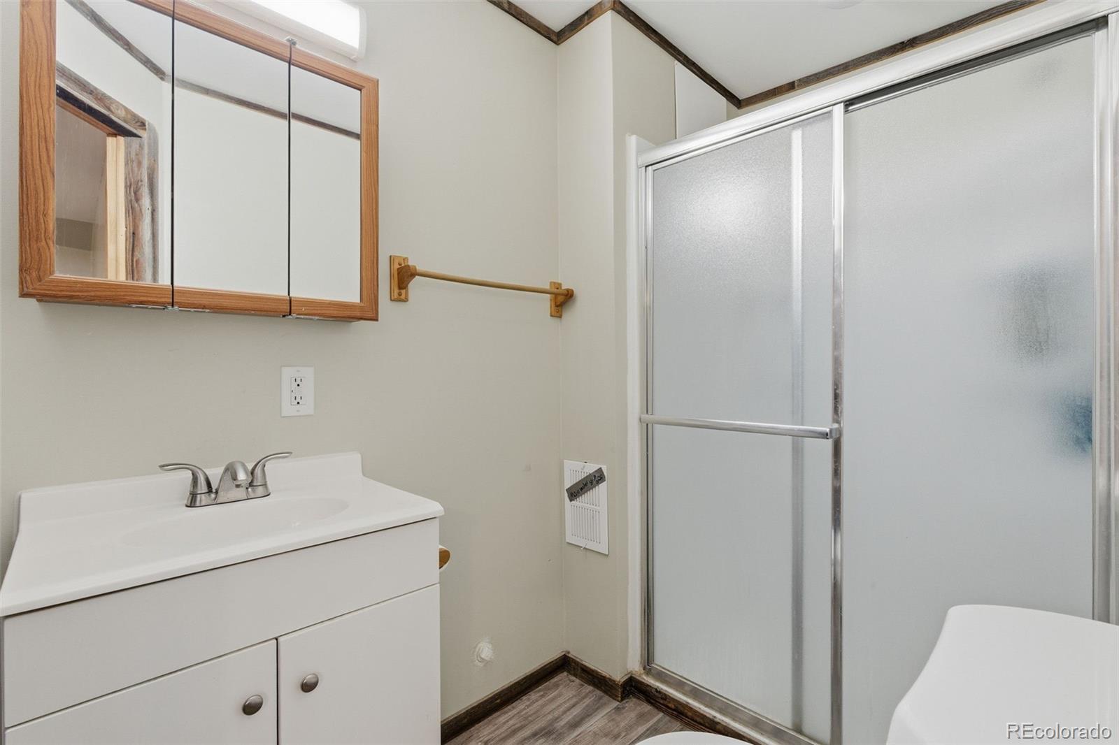 MLS Image #13 for 921 e 24th street road,greeley, Colorado