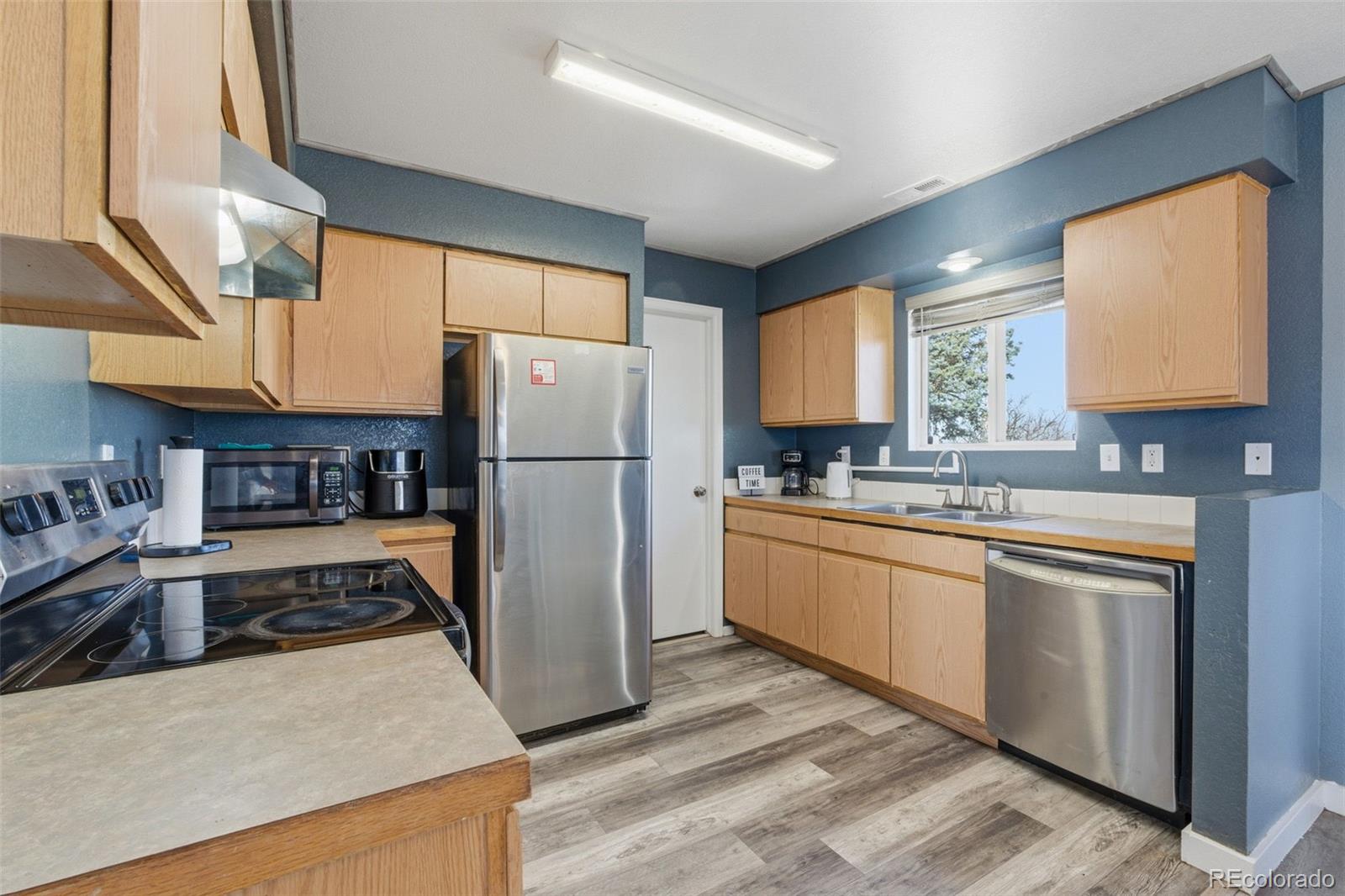 MLS Image #7 for 921 e 24th street road,greeley, Colorado