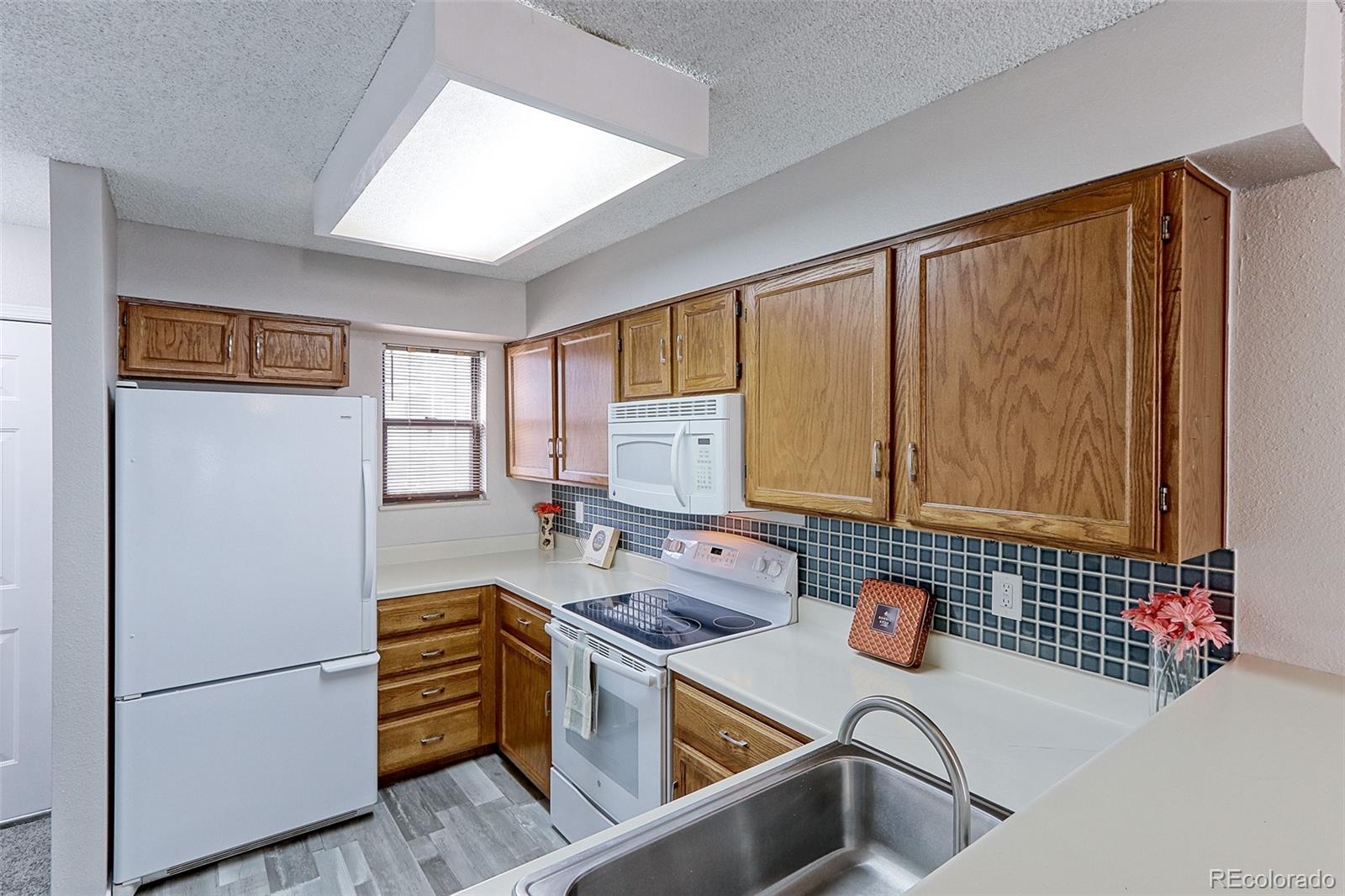 MLS Image #6 for 8775 w cornell avenue,lakewood, Colorado