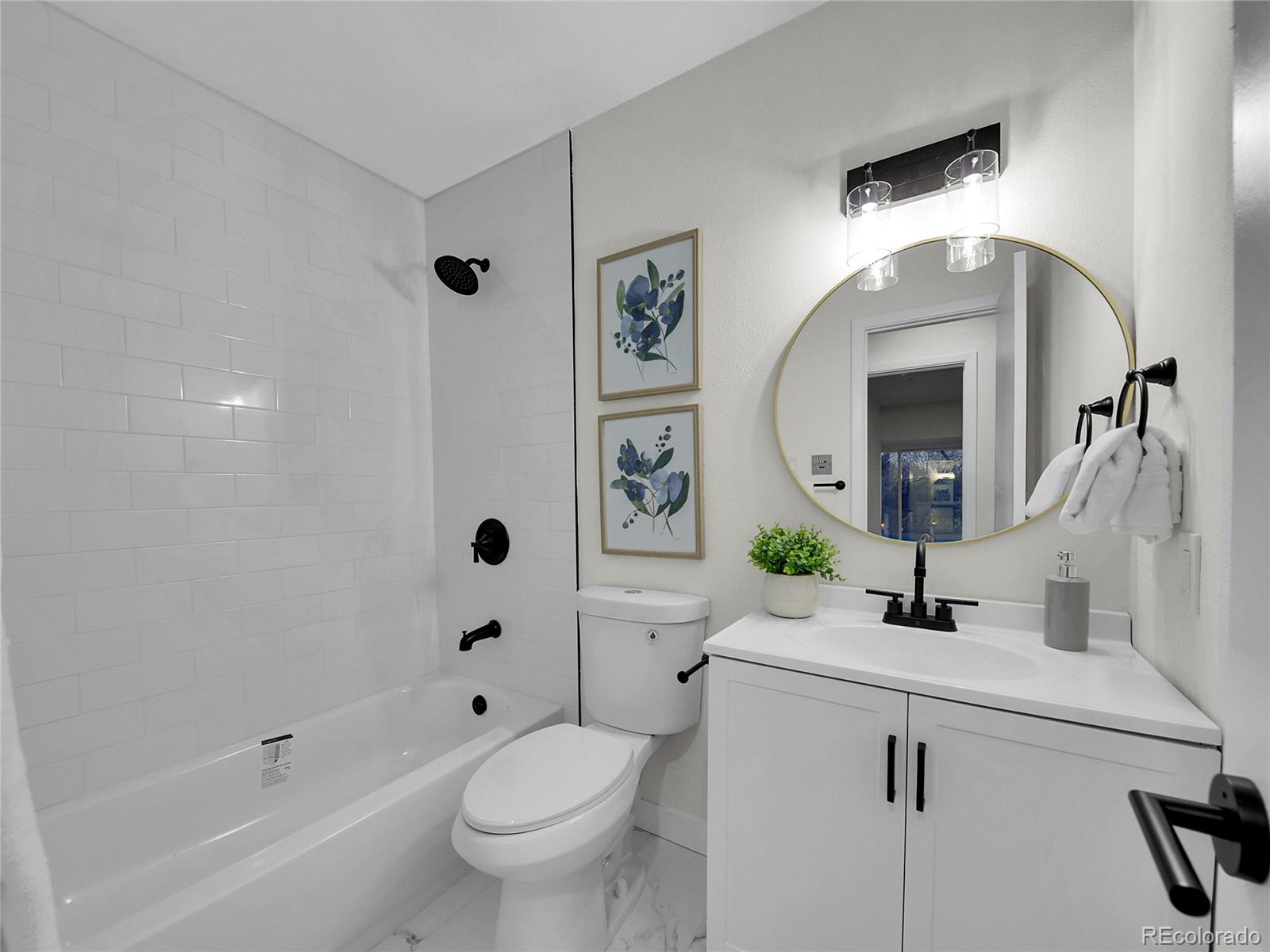 MLS Image #12 for 3532  s hillcrest drive #2,denver, Colorado