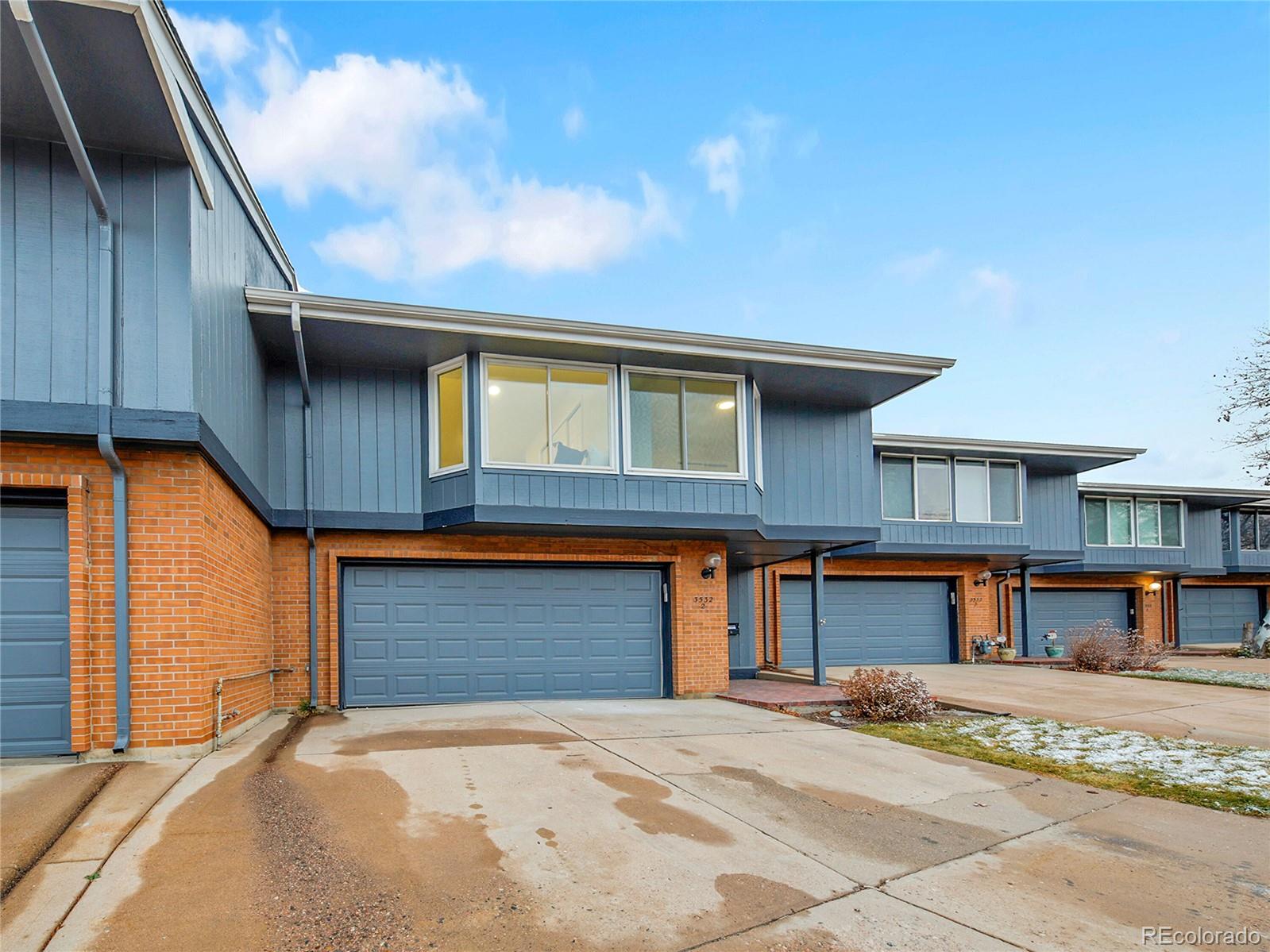 MLS Image #15 for 3532  s hillcrest drive #2,denver, Colorado
