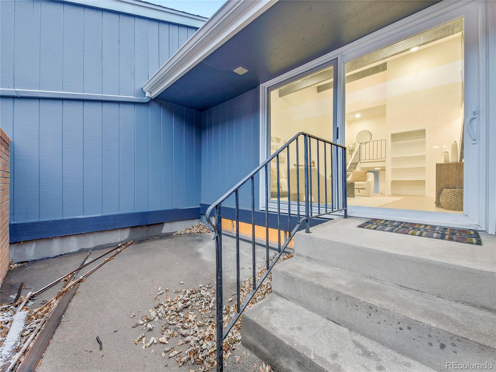 MLS Image #16 for 3532  s hillcrest drive #2,denver, Colorado