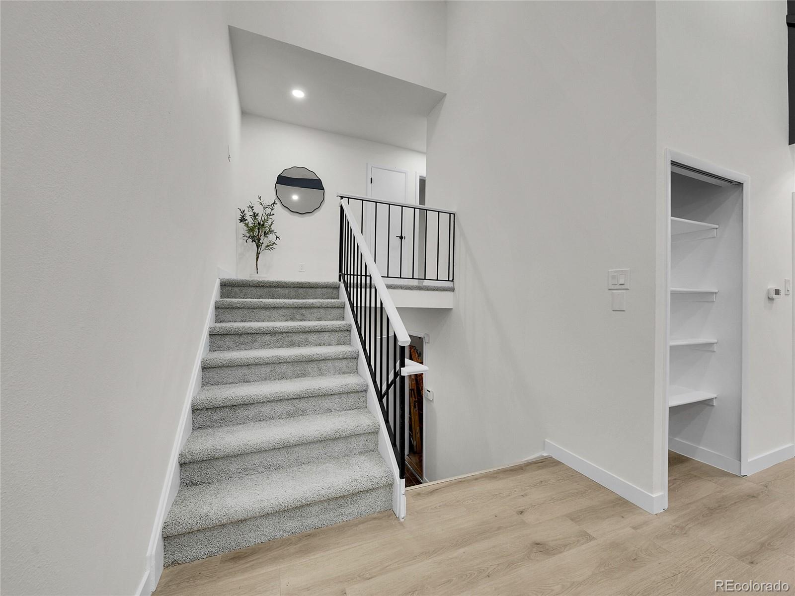 MLS Image #7 for 3532  s hillcrest drive #2,denver, Colorado