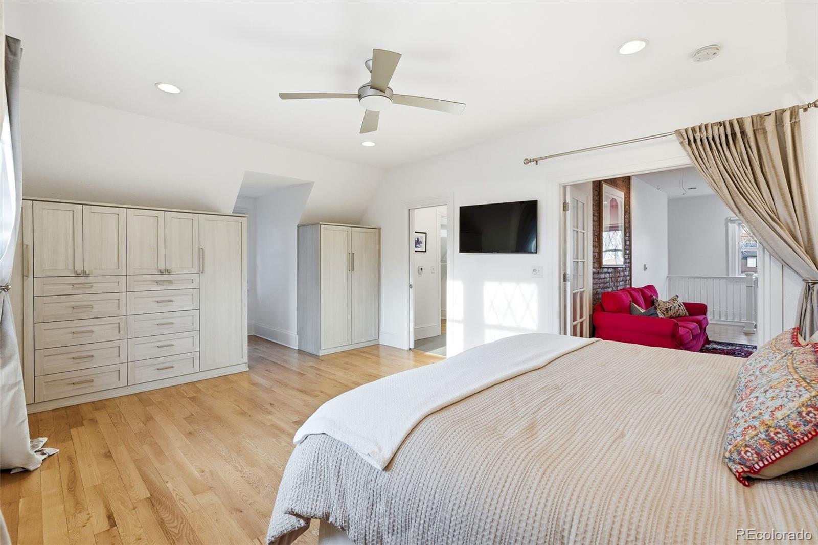 MLS Image #13 for 1366  clayton street,denver, Colorado
