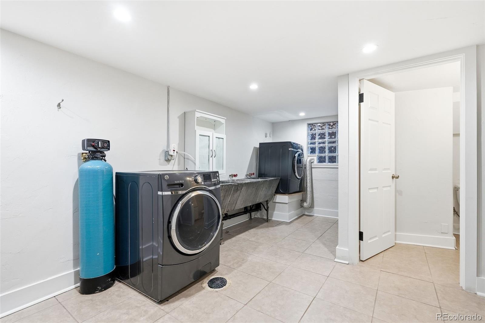 MLS Image #22 for 1366  clayton street,denver, Colorado