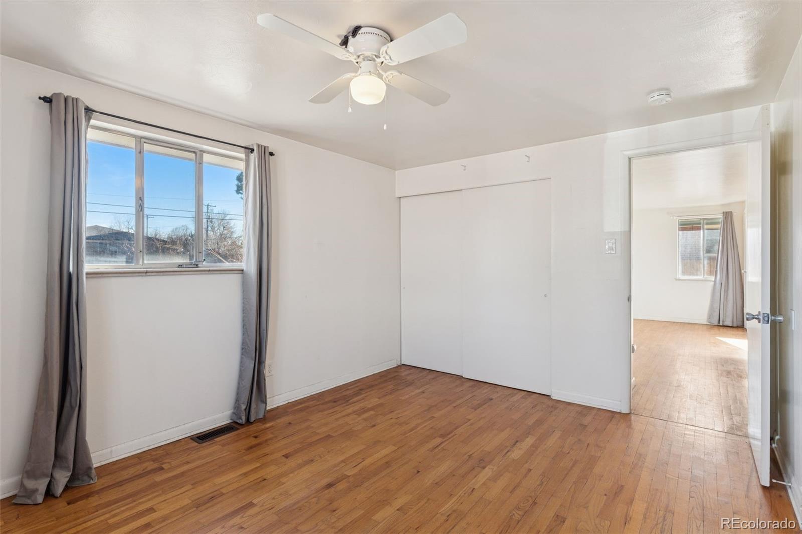 MLS Image #10 for 1951 s dahlia street,denver, Colorado