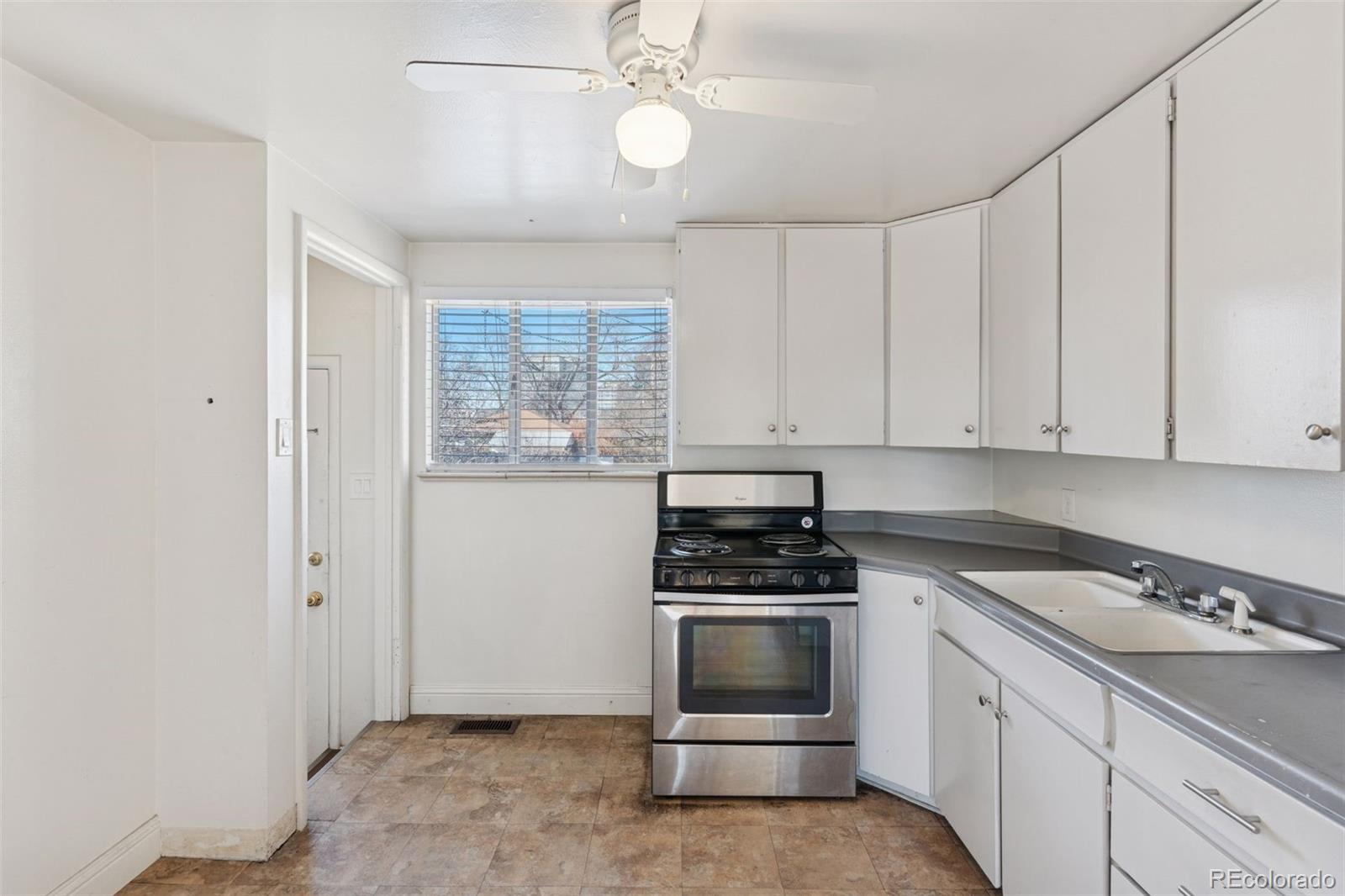 MLS Image #6 for 1951 s dahlia street,denver, Colorado