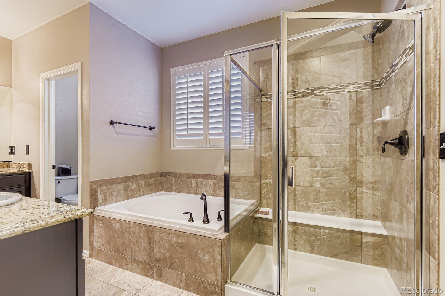 MLS Image #18 for 25481 e 2nd place,aurora, Colorado