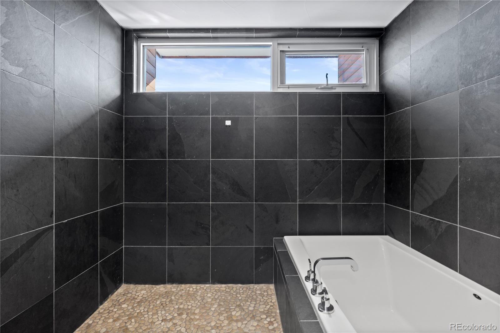 MLS Image #13 for 1822 w 33rd avenue 103,denver, Colorado