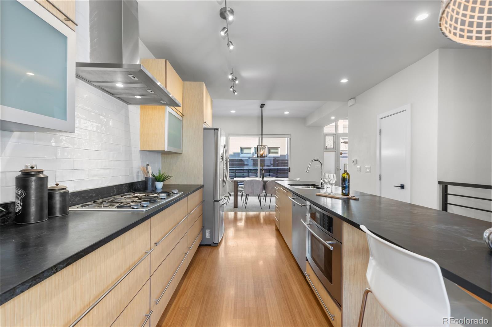 MLS Image #5 for 1822 w 33rd avenue 103,denver, Colorado