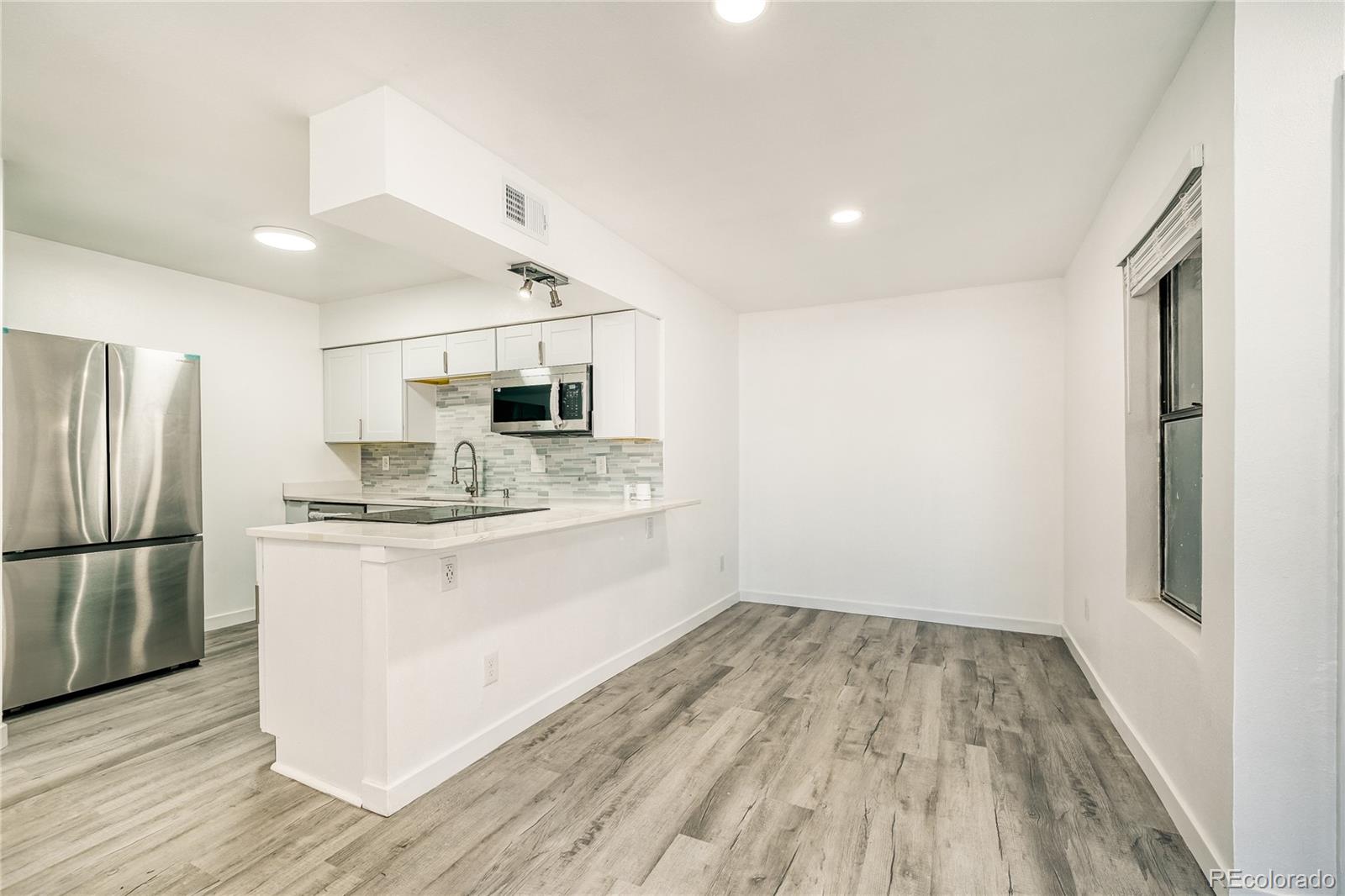 MLS Image #4 for 1825  kendall street 205,lakewood, Colorado